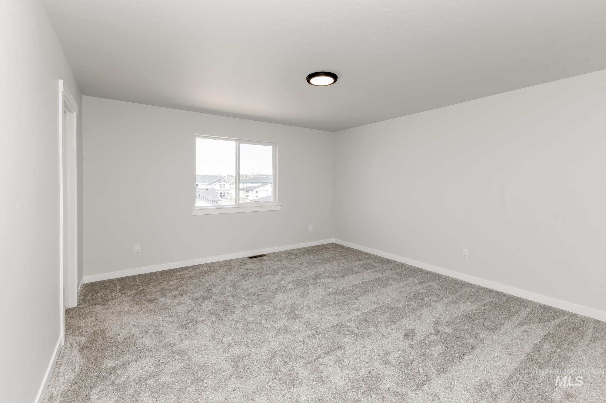 2751 N Silver Wolf Ave Property Photo 20