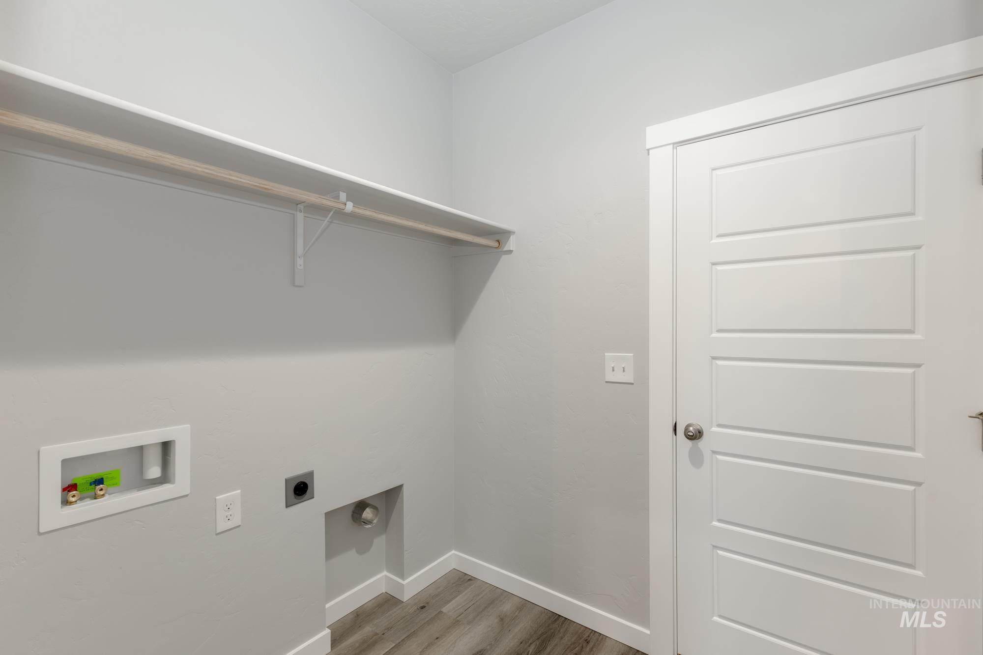 3476 W Newland Ct Property Photo 9
