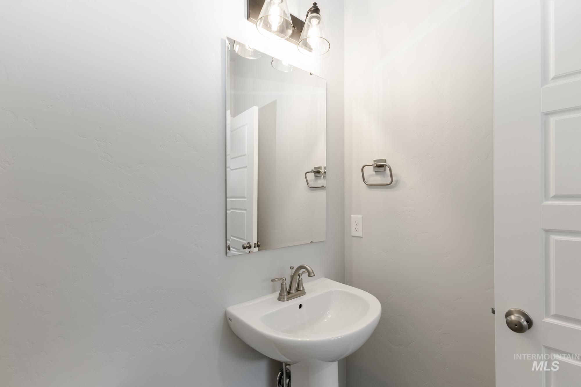 3476 W Newland Ct Property Photo 10