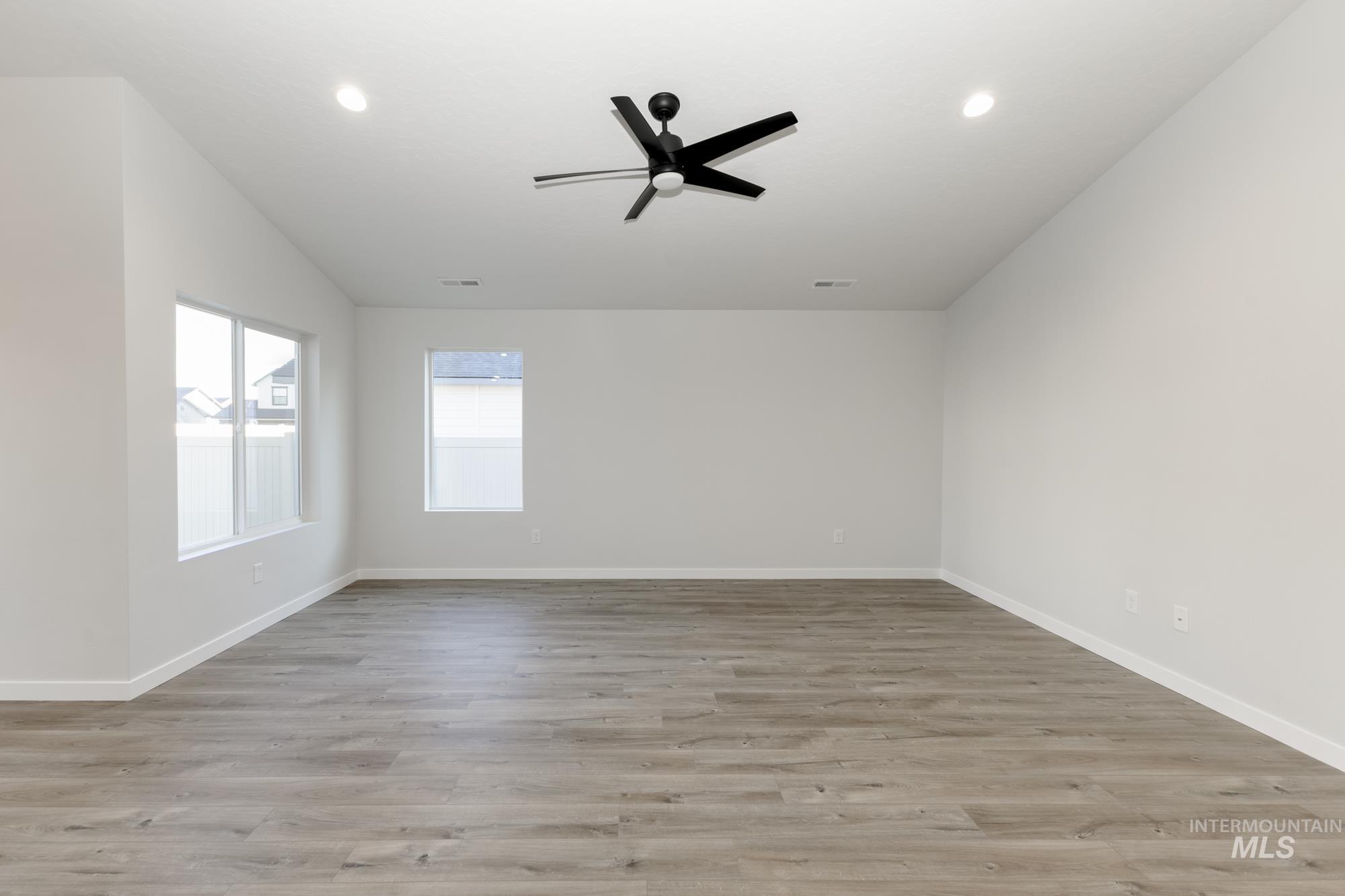 8572 S Foraker Way Property Photo 11