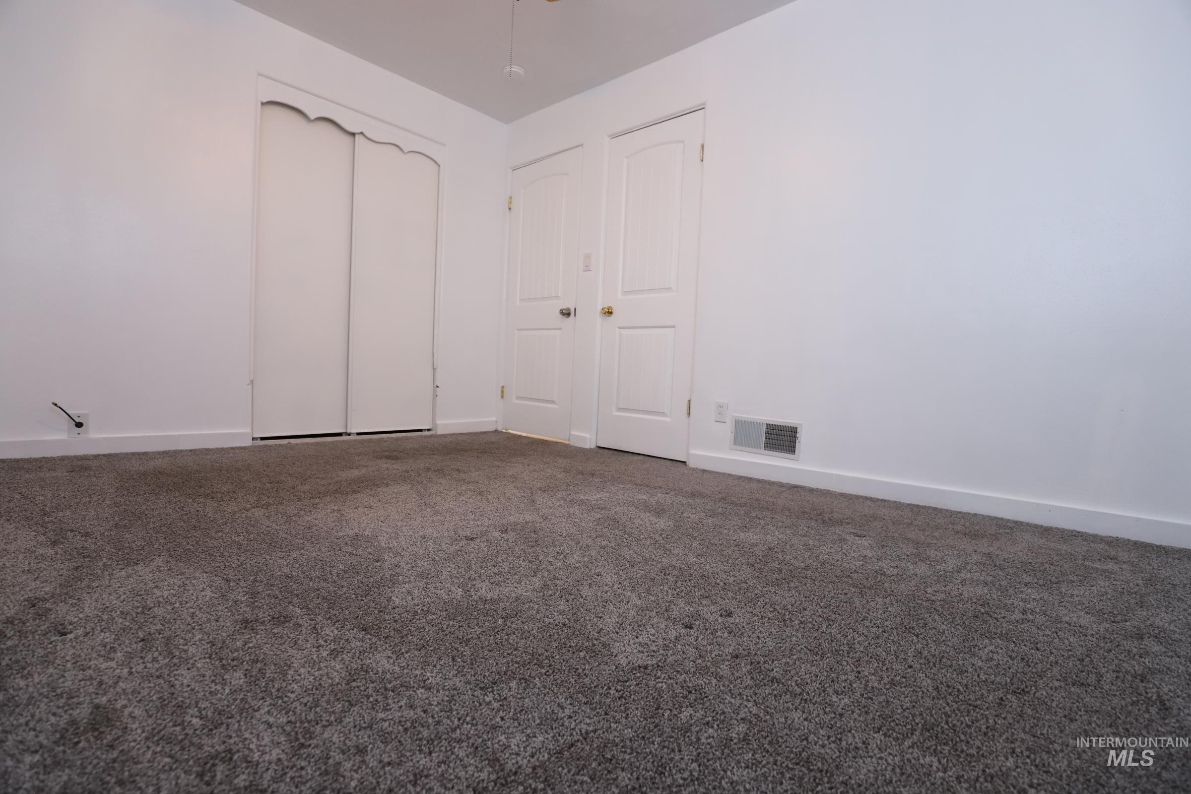341 Falls Avenue West Property Photo 22