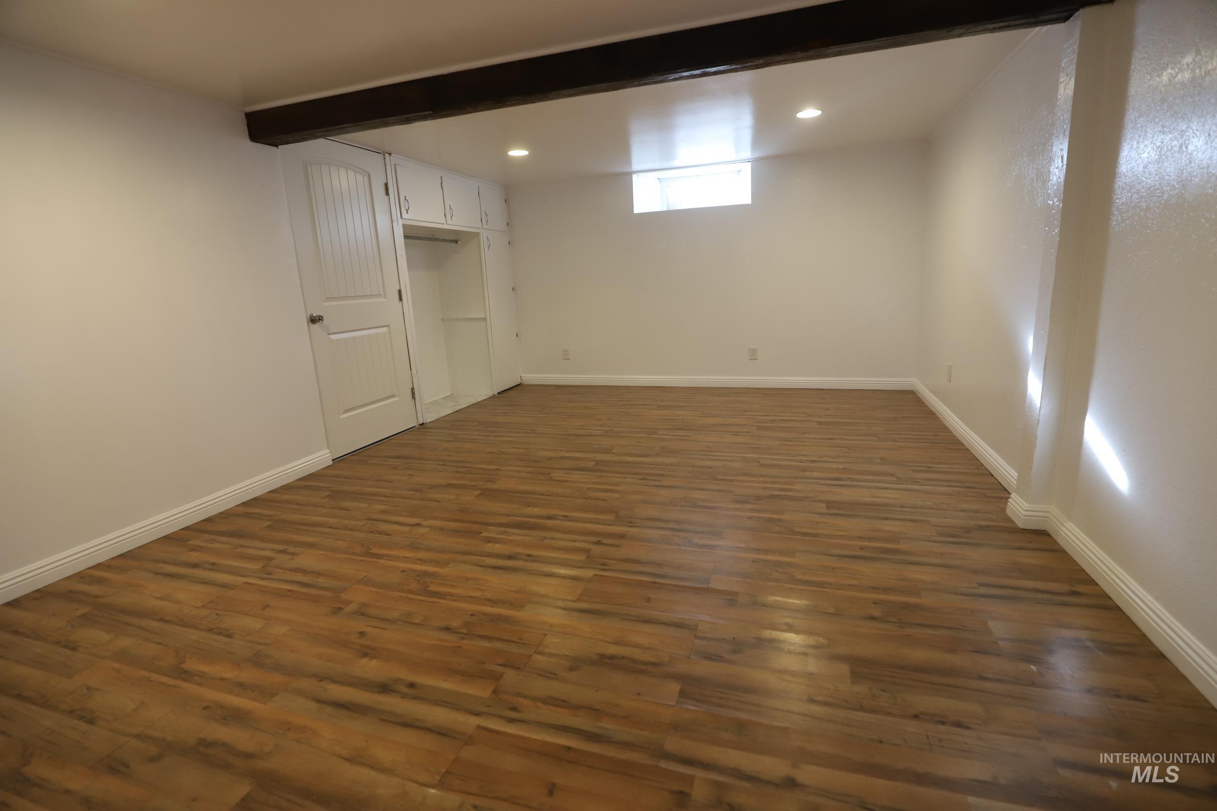 341 Falls Avenue West Property Photo 25