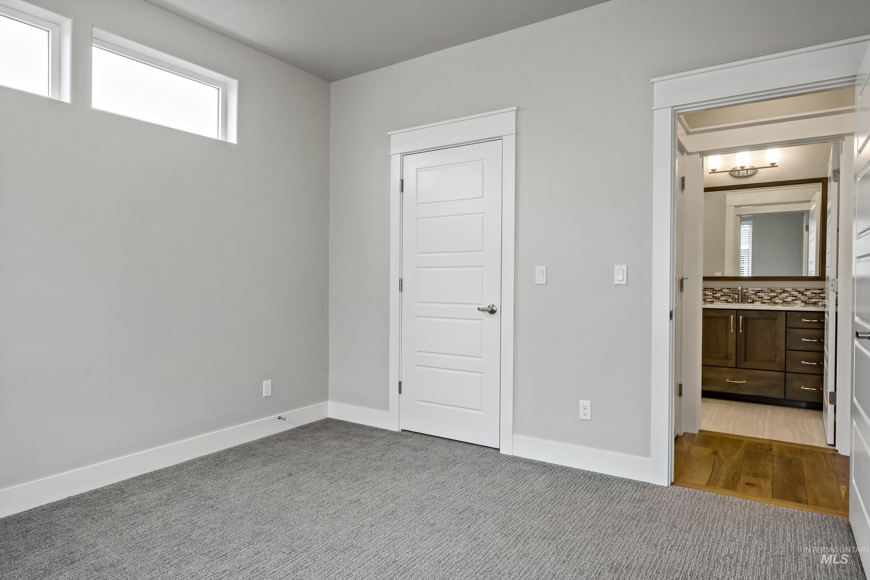 3432 E Macumbo Ln Property Photo 15