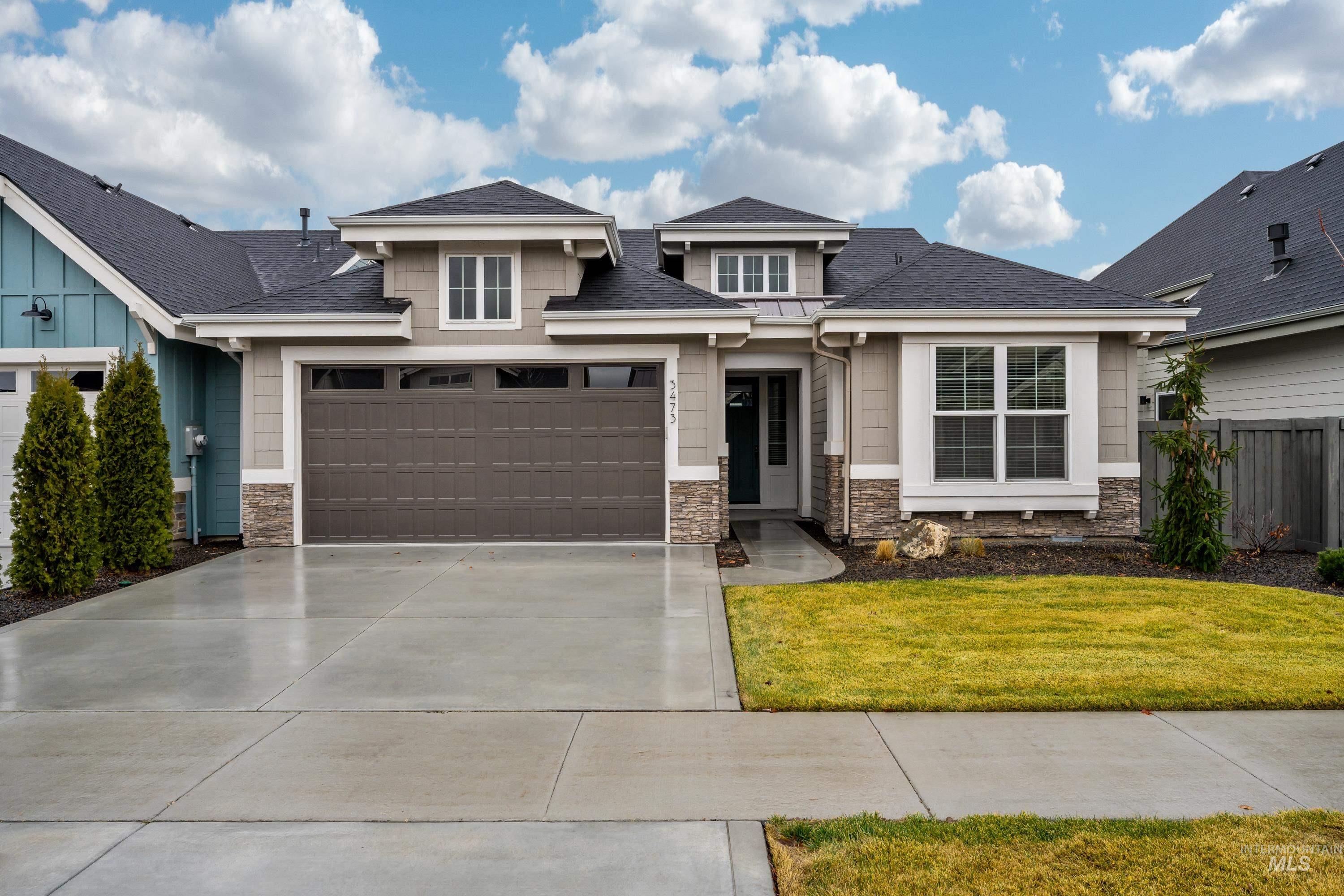 3473 E Macumbo Ln Property Photo 1