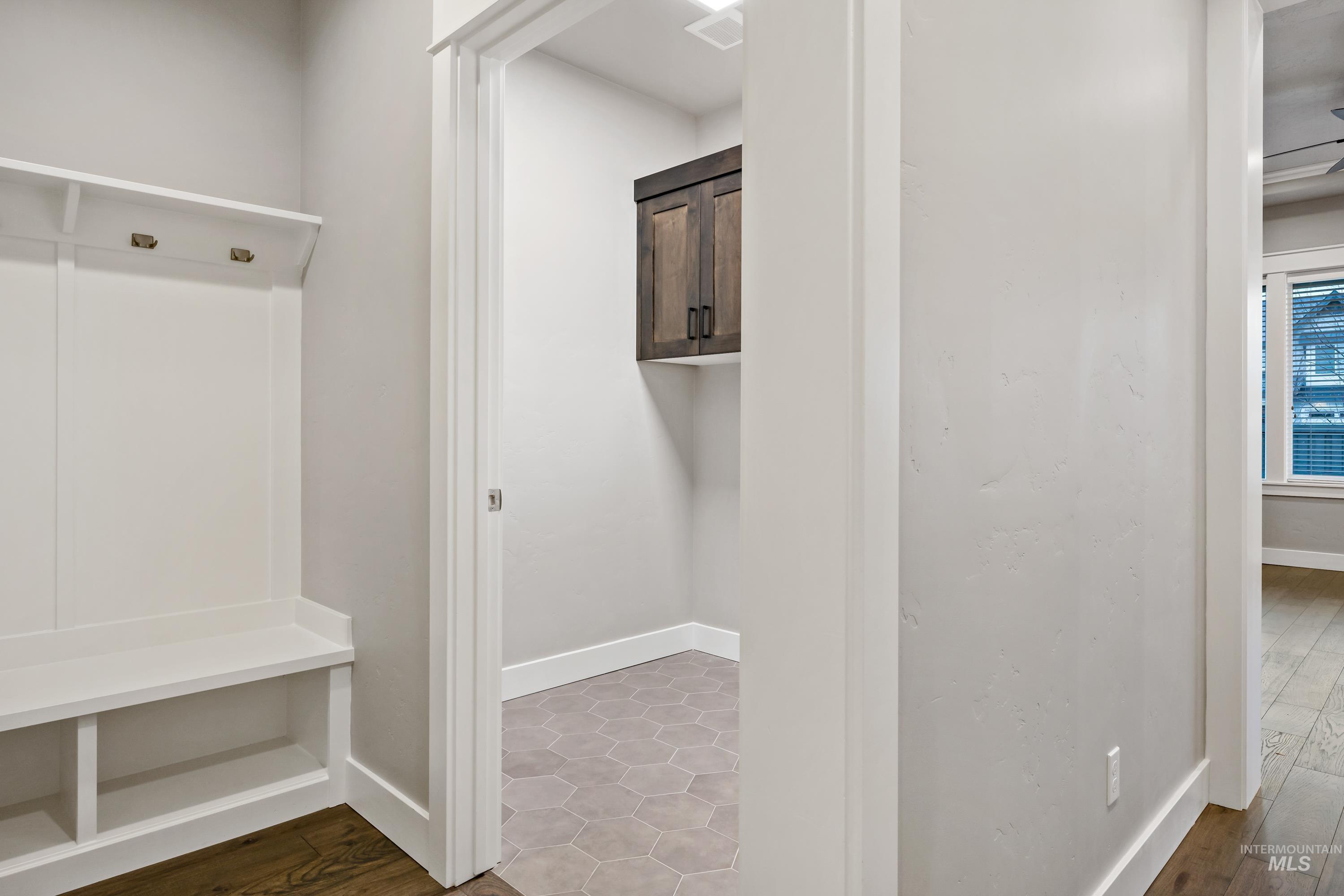 3473 E Macumbo Ln Property Photo 8