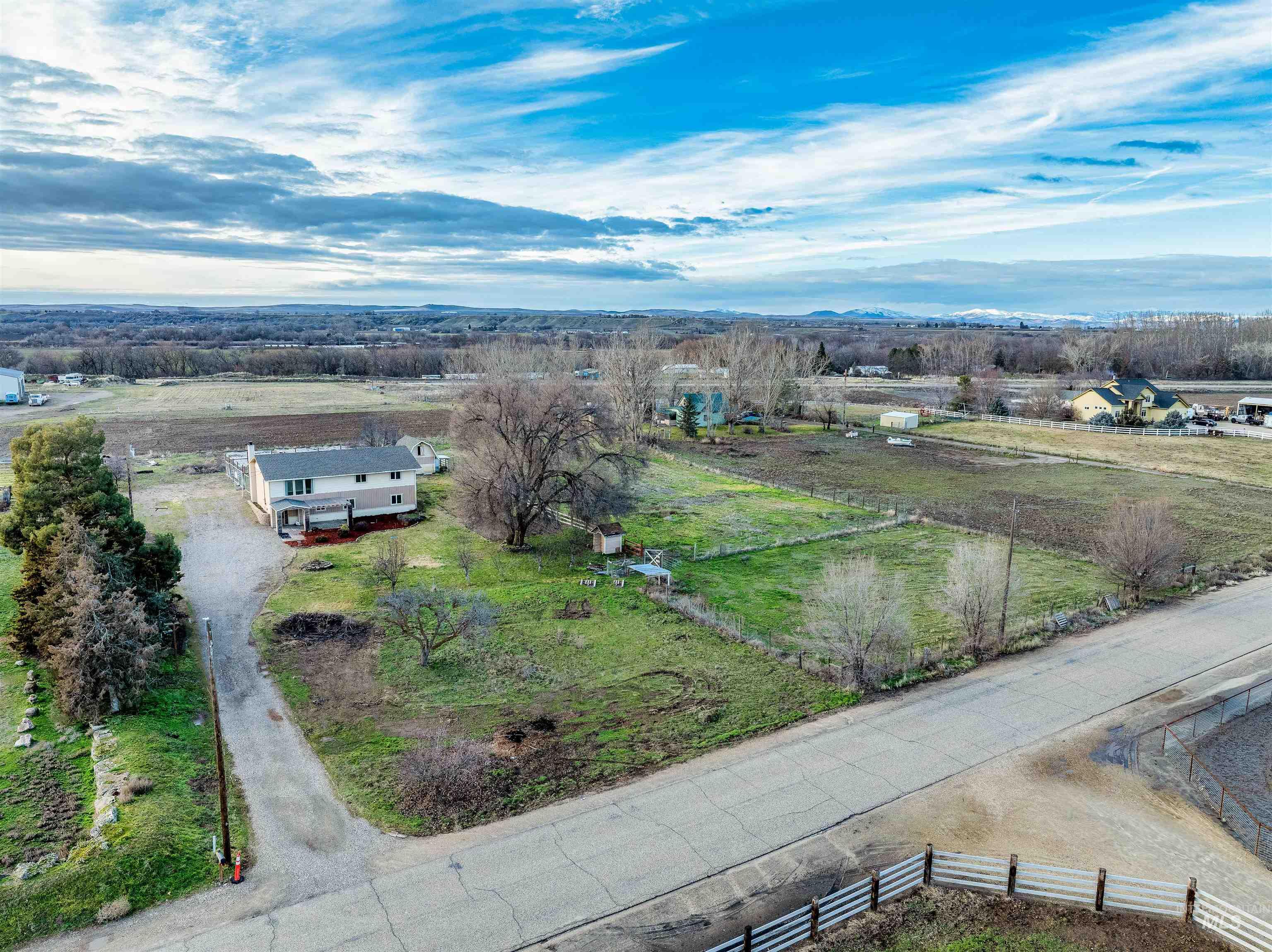 10947 Iowa Ave Property Photo