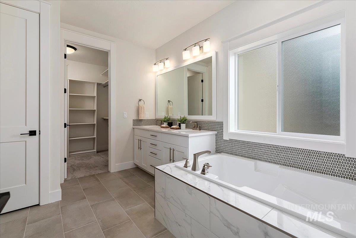 2384 N Sugar Loop Ave Property Photo 24