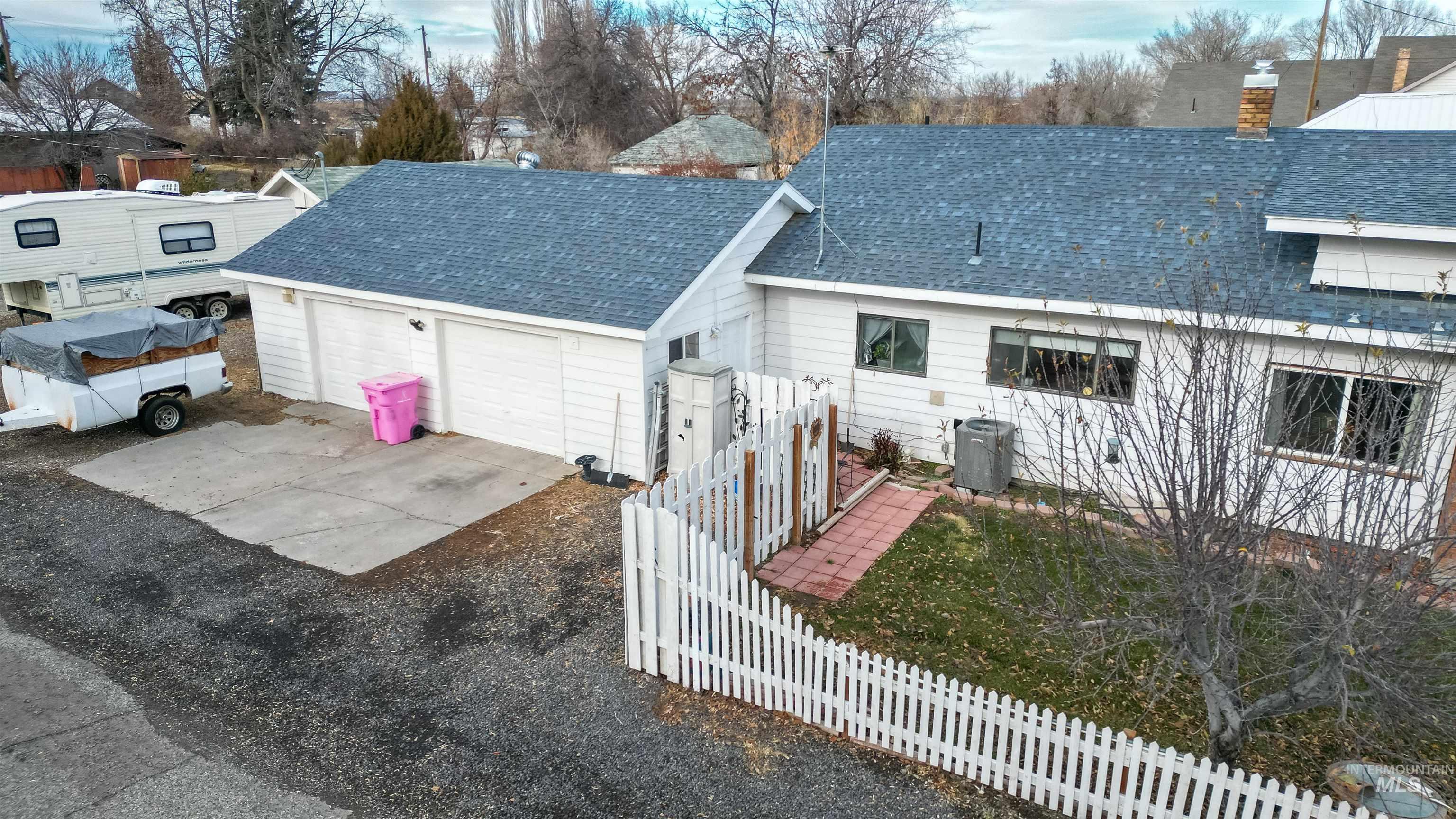 210 N Idaho Street Property Photo 8