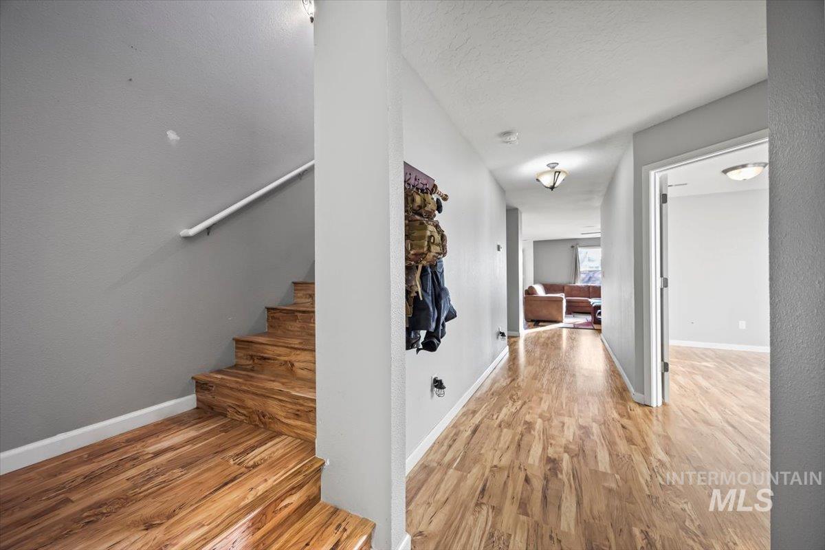 393 E Rose Lake Drive Property Photo 17