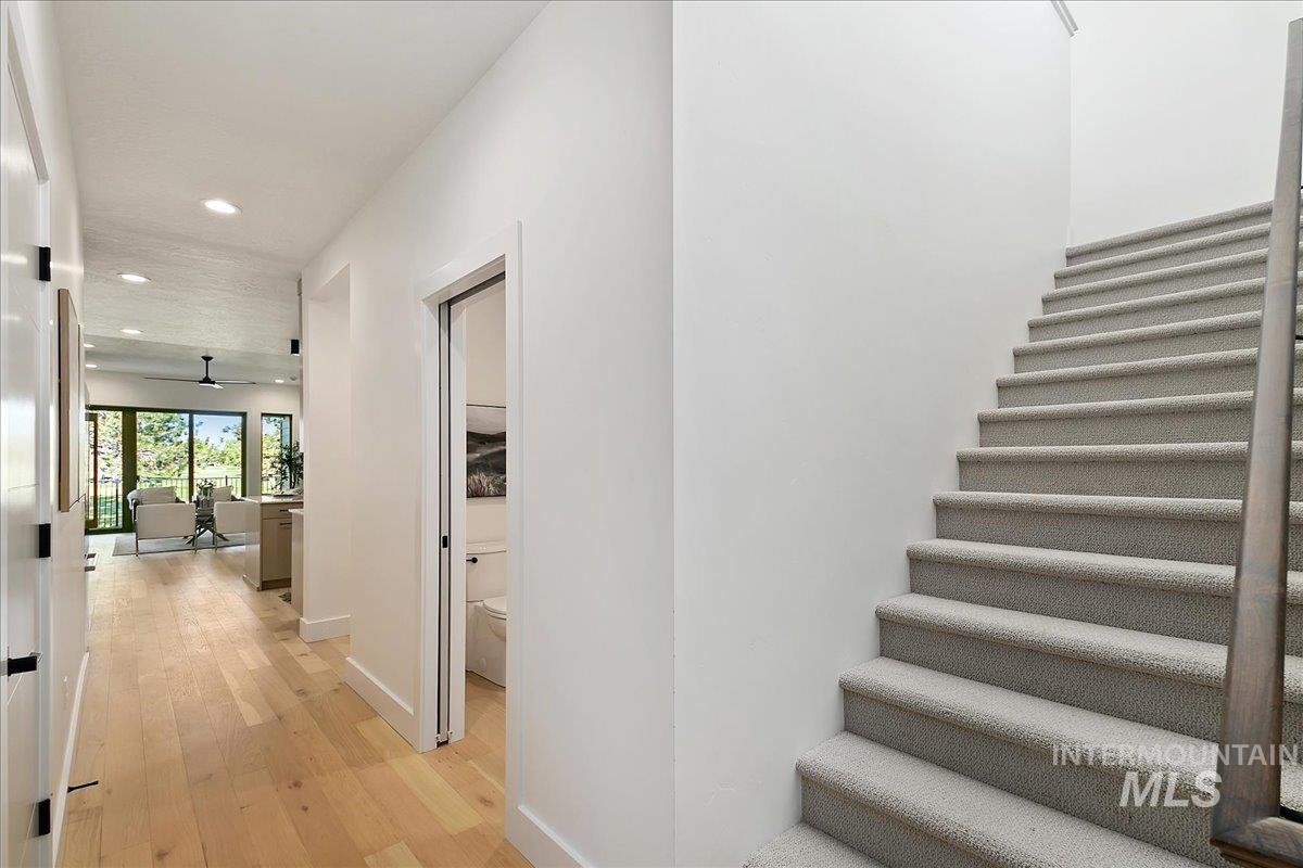 6432 S Astoria Ave Property Photo 18