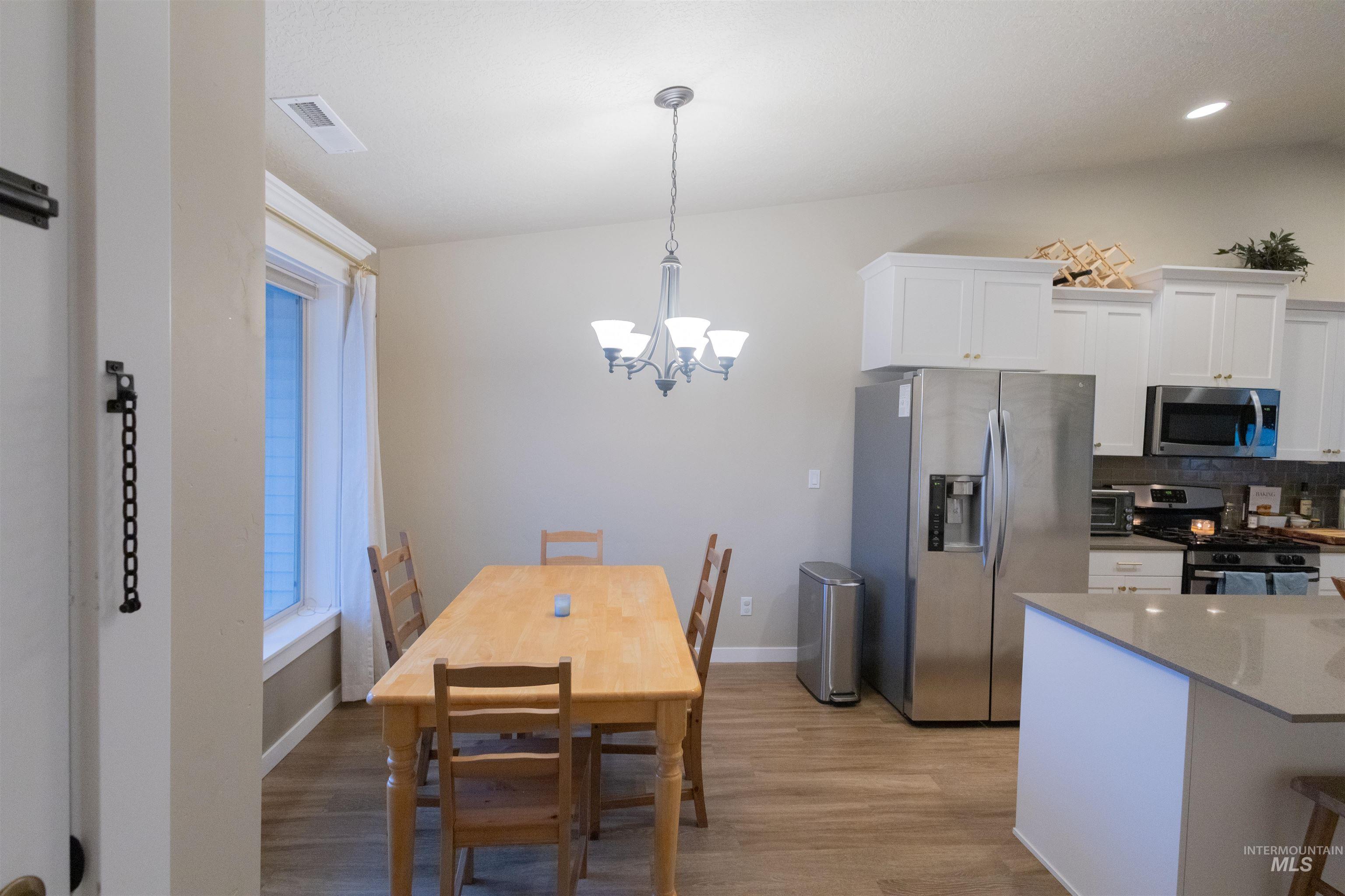 2212 E Ringneck St Property Photo 5