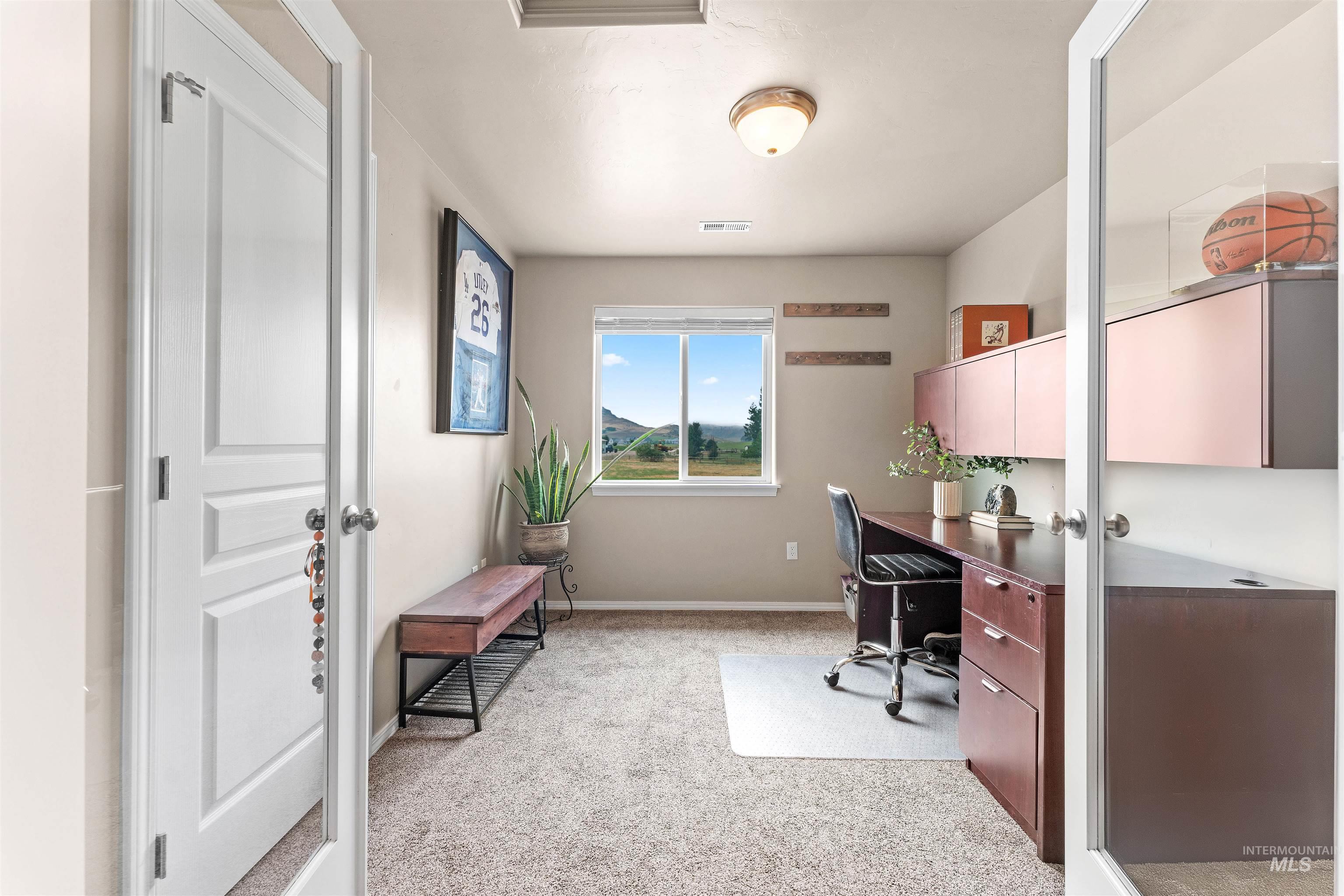 9215 N Highway 52 Property Photo 24
