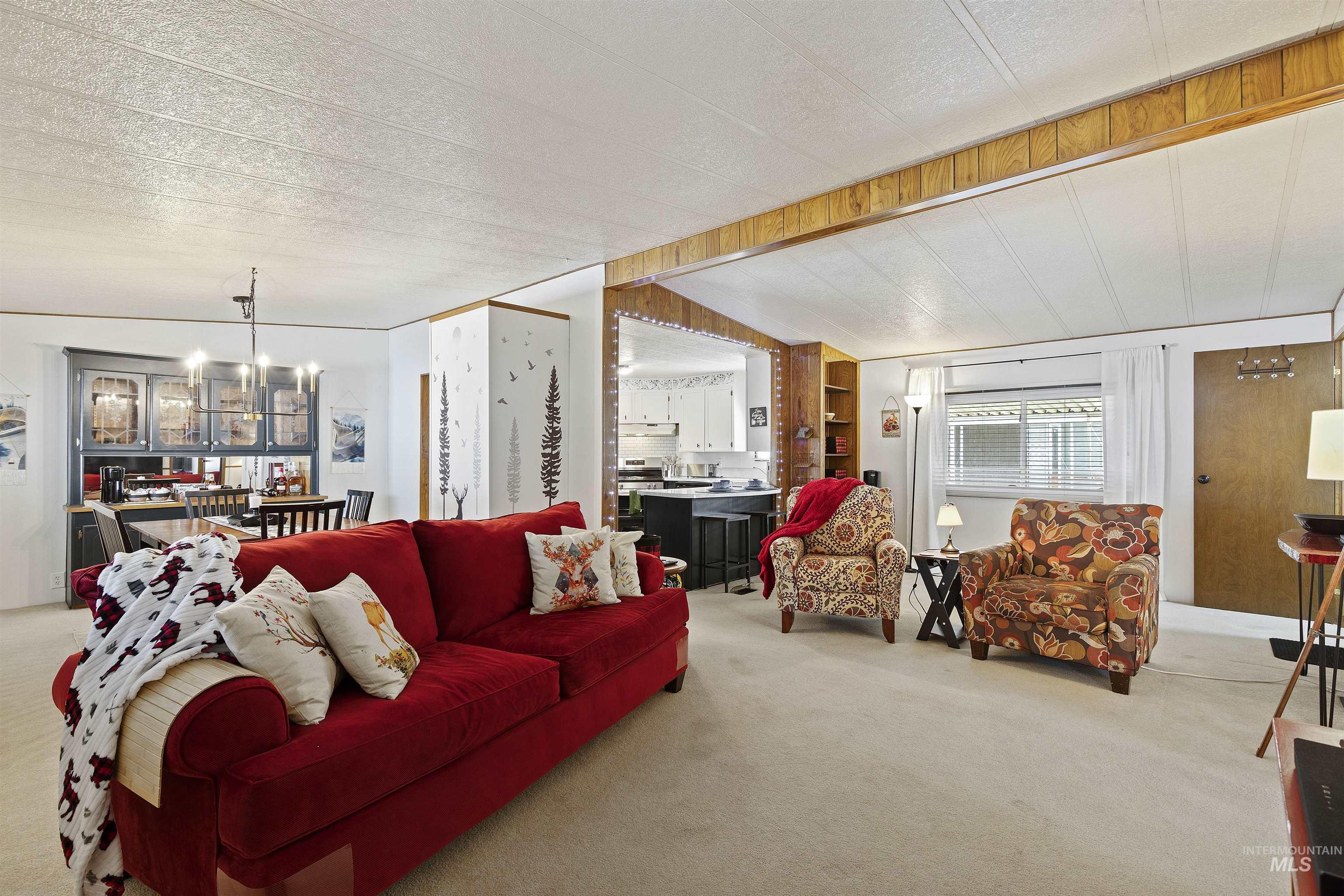 6972 Royal Glen Lane Property Photo