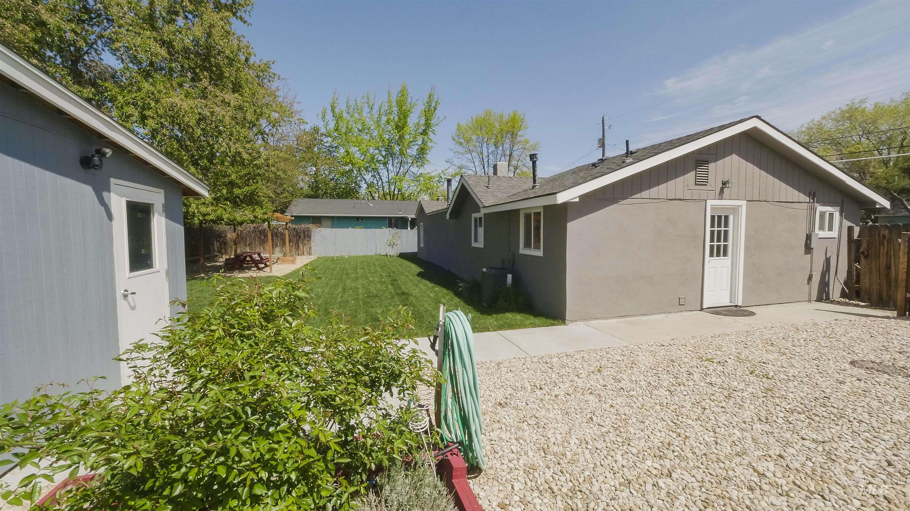 3007 S Virginia Ave Property Photo 19