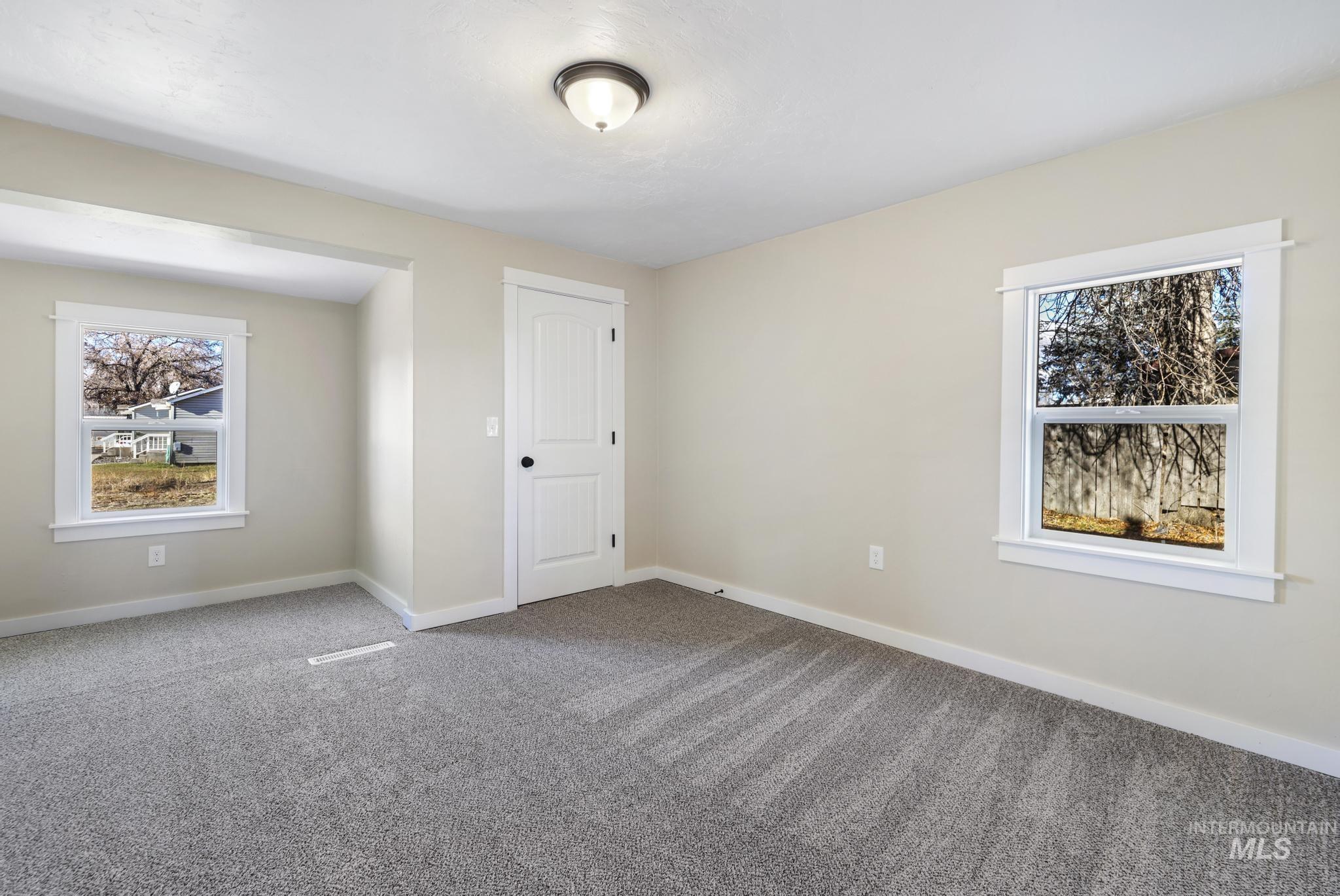 441 Harrison St Property Photo 15