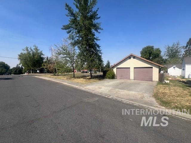 515 S Meadow Property Photo 1