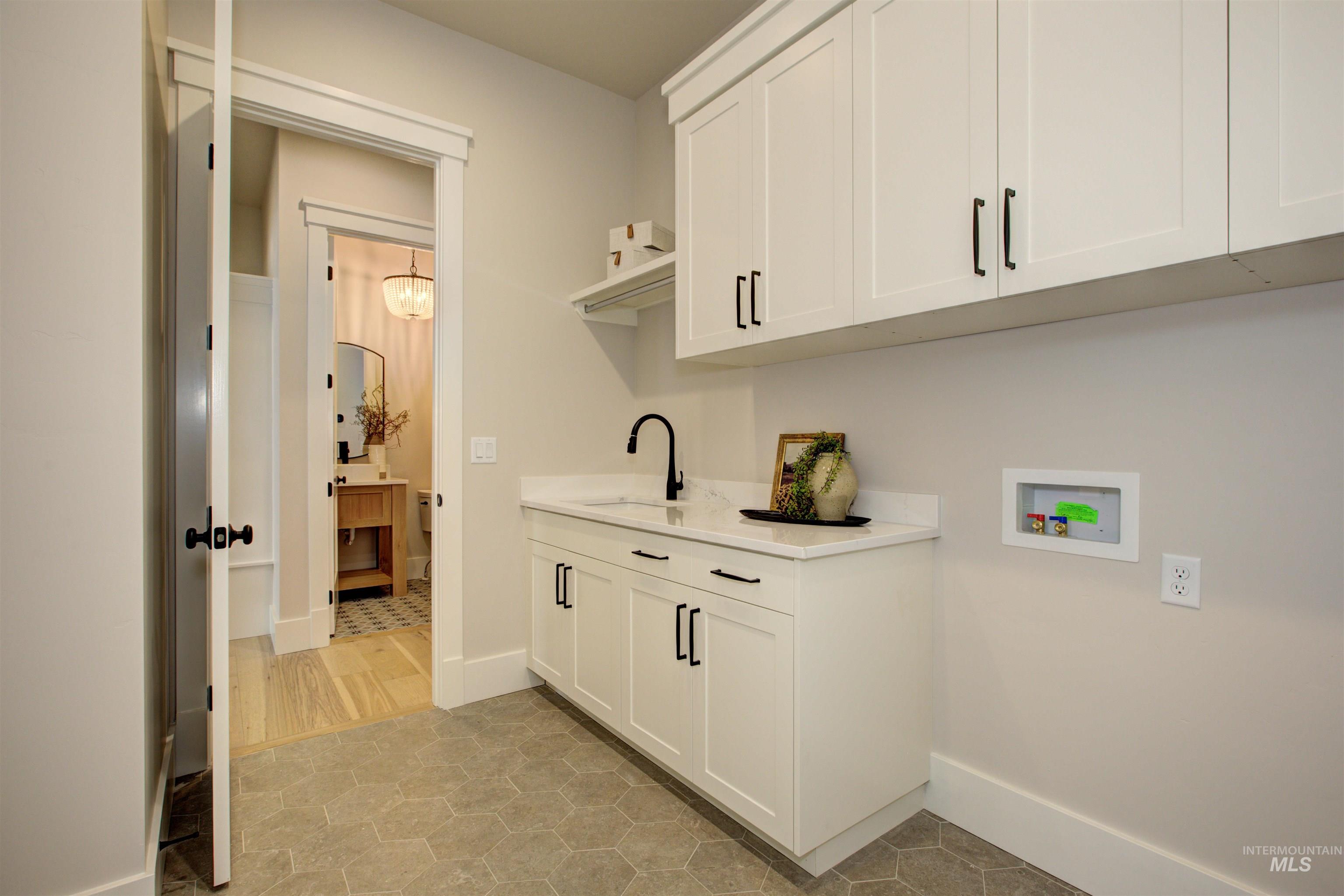 6608 S Mountaintop Way Property Photo 29