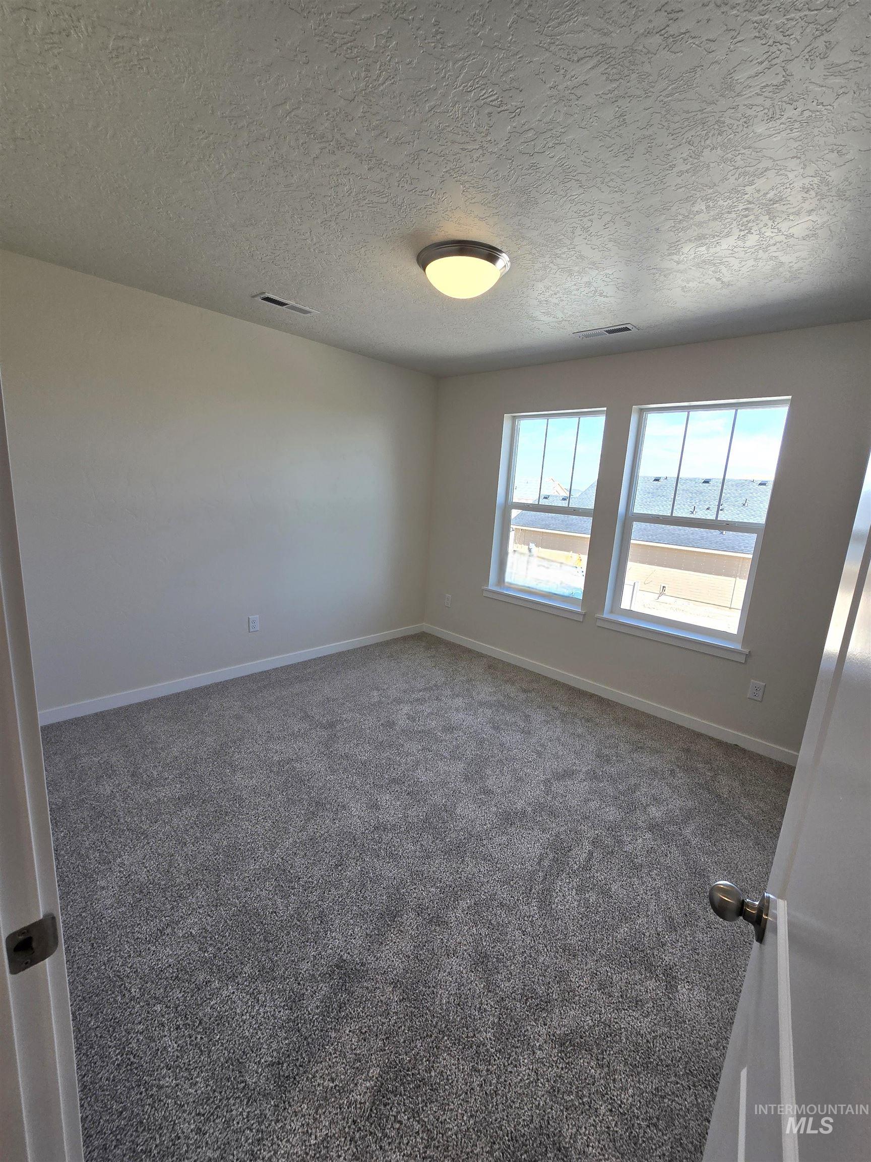 15613 N Labrador Ave Property Photo 14
