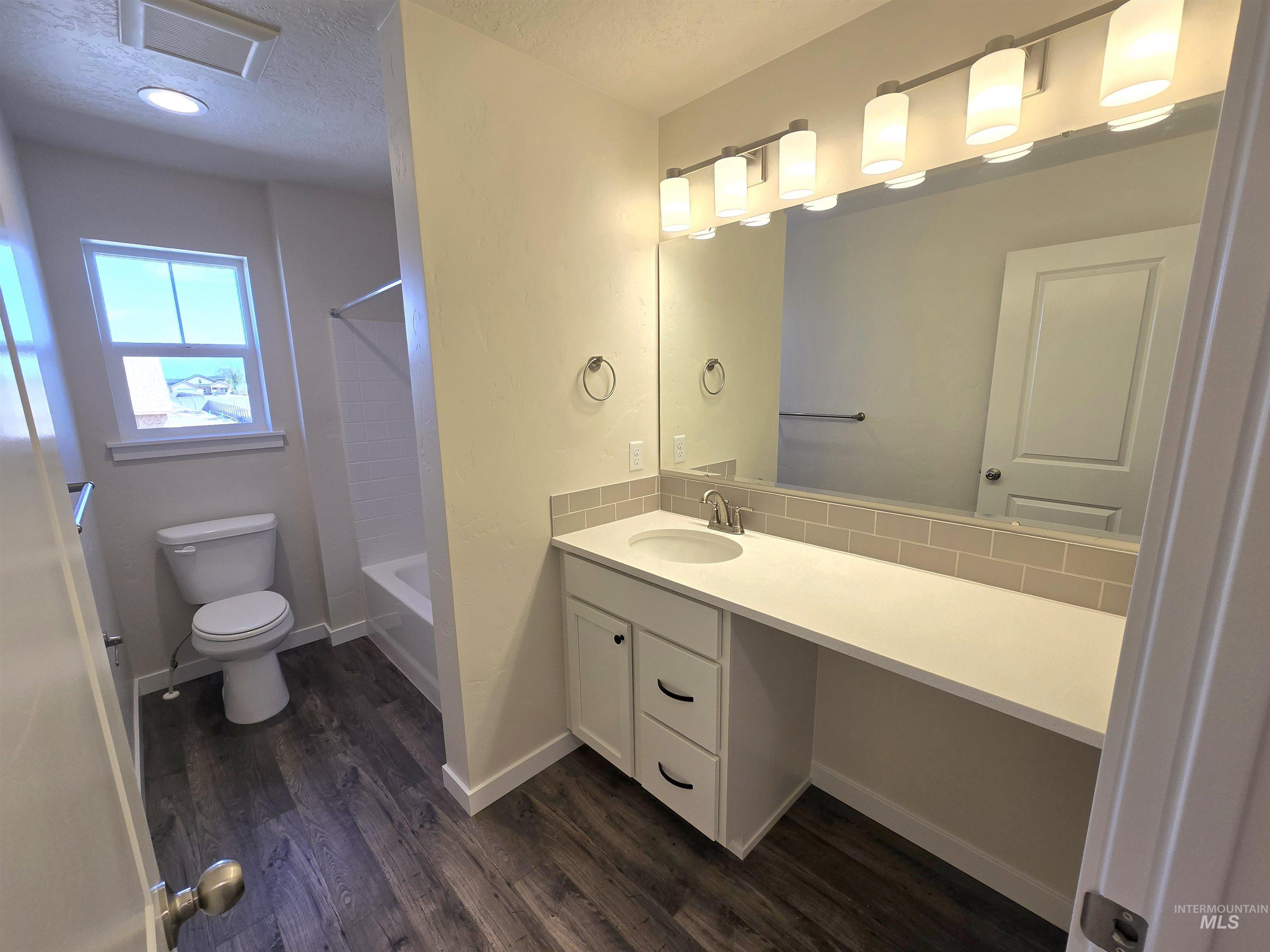 15613 N Labrador Ave Property Photo 16