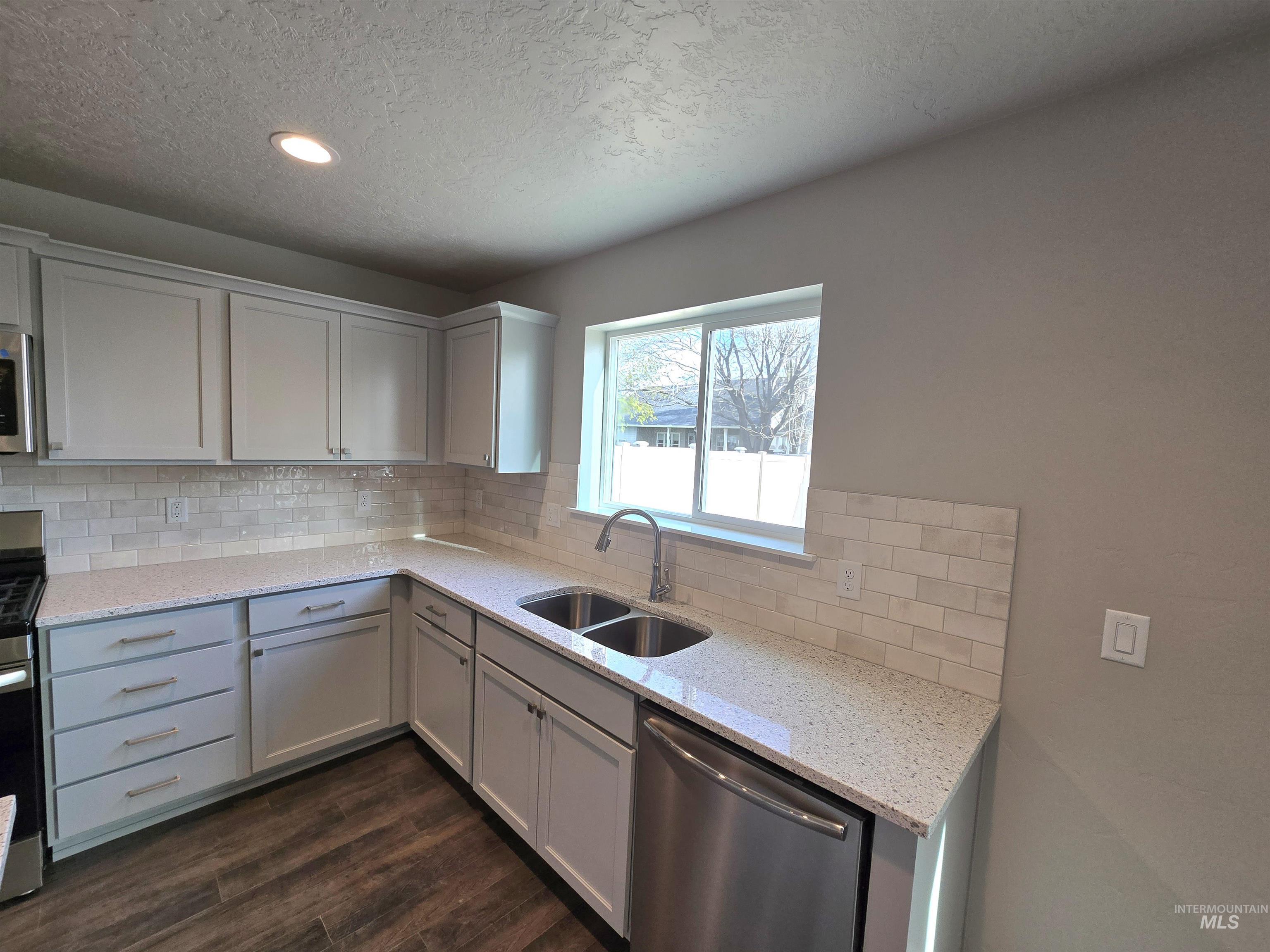 12421 Cole Ridge St Property Photo 8