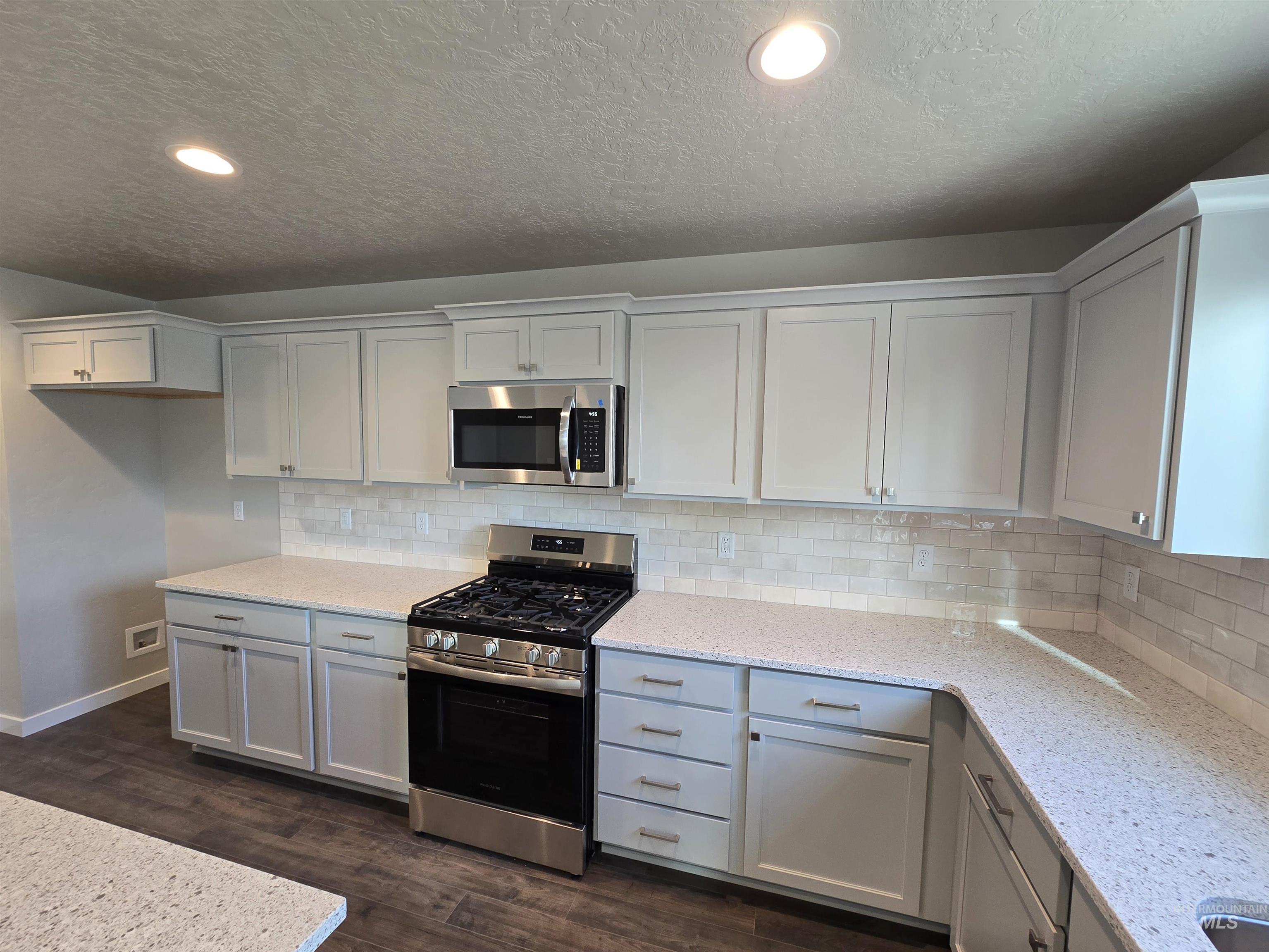12421 Cole Ridge St Property Photo 9