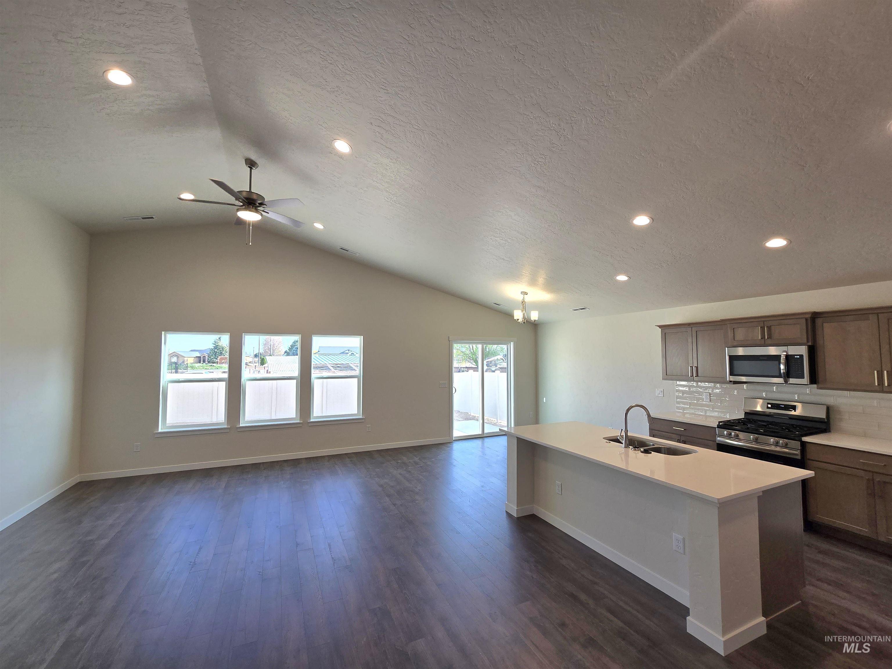 12441 Cole Ridge St Property Photo 6
