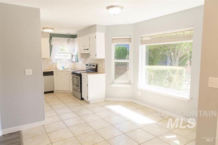 540 Willow Dr. Property Photo 10