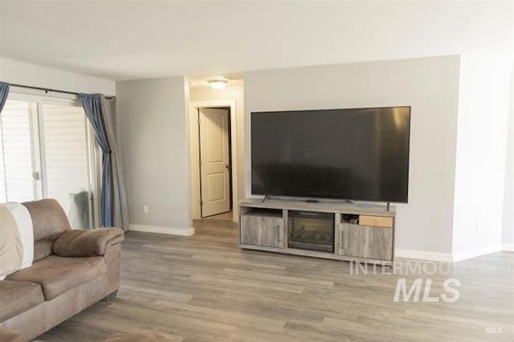 540 Willow Dr. Property Photo 12