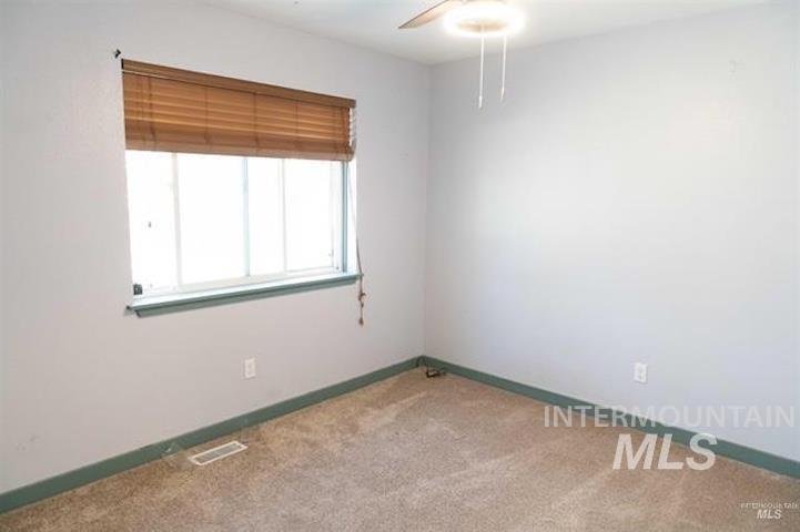 540 Willow Dr. Property Photo 16