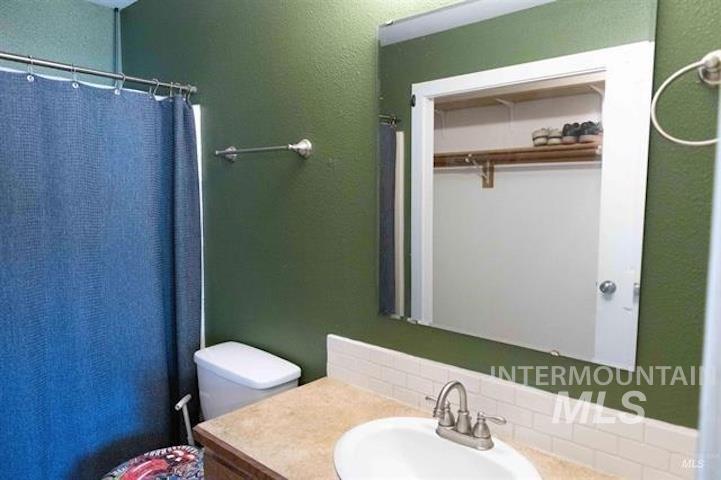 540 Willow Dr. Property Photo 29
