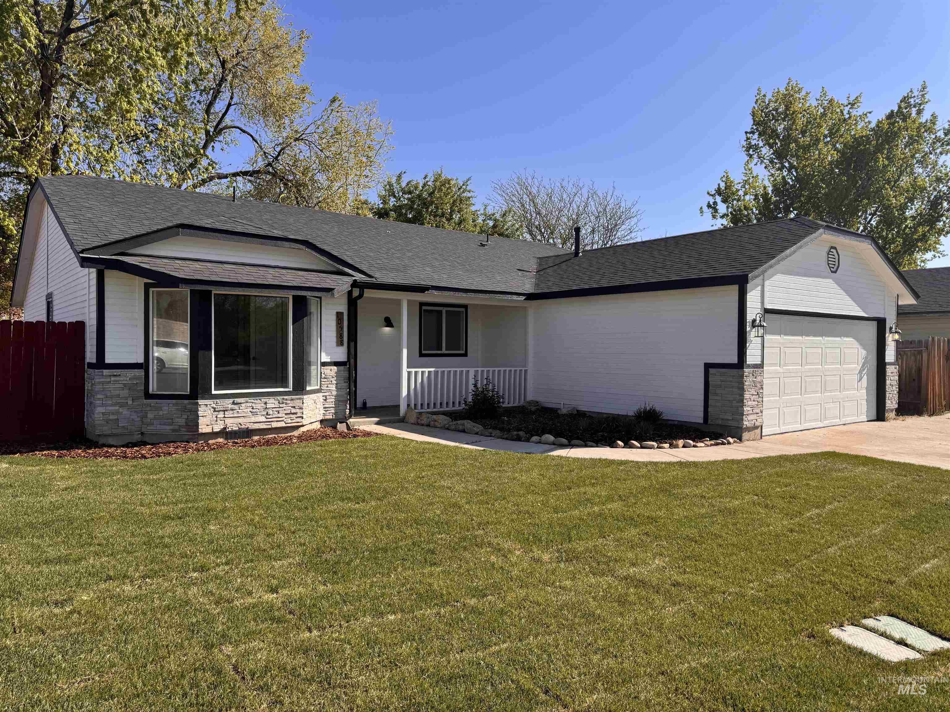 10588 W Silver City Ct. Property Photo 2