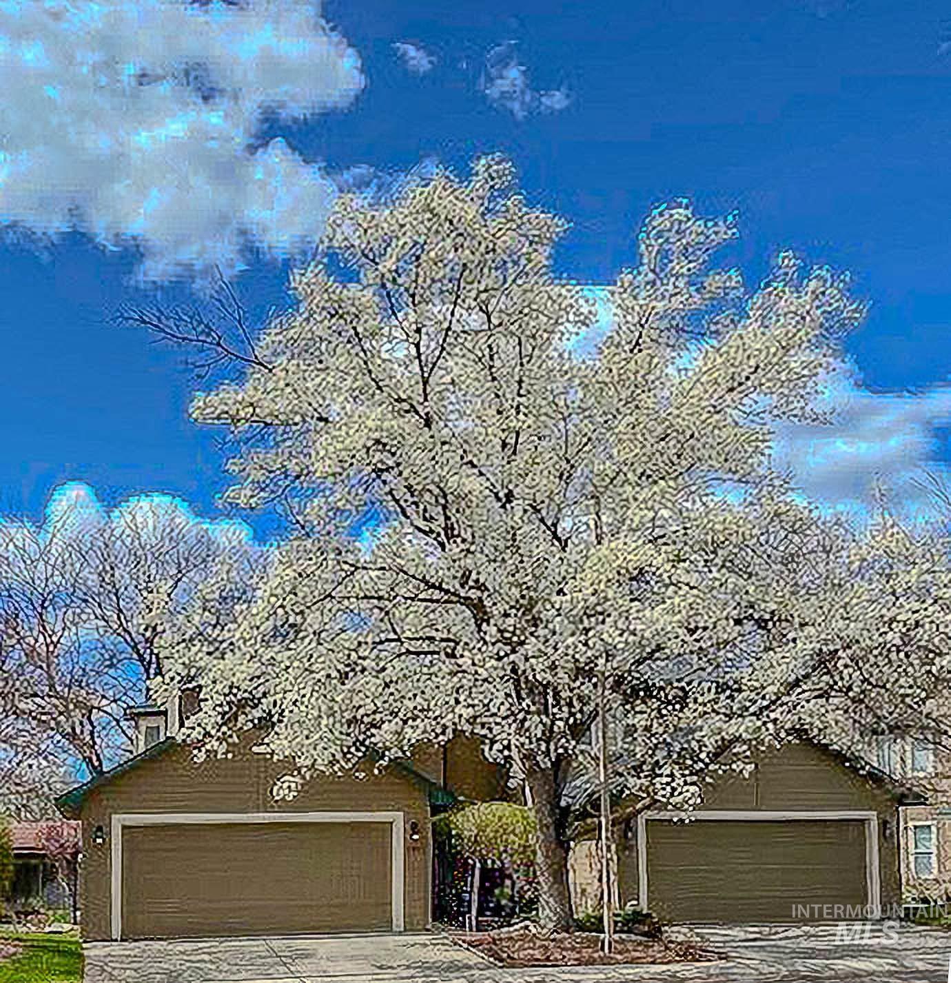 7951 W Queen Court Property Photo 1