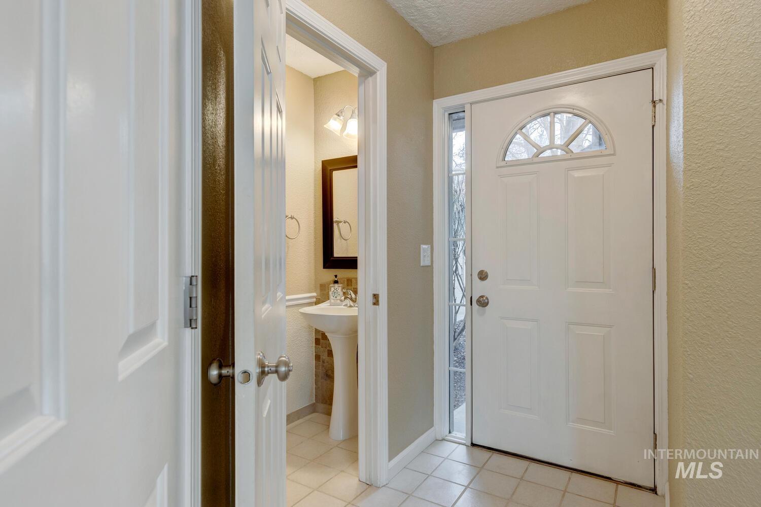 7951 W Queen Court Property Photo 4