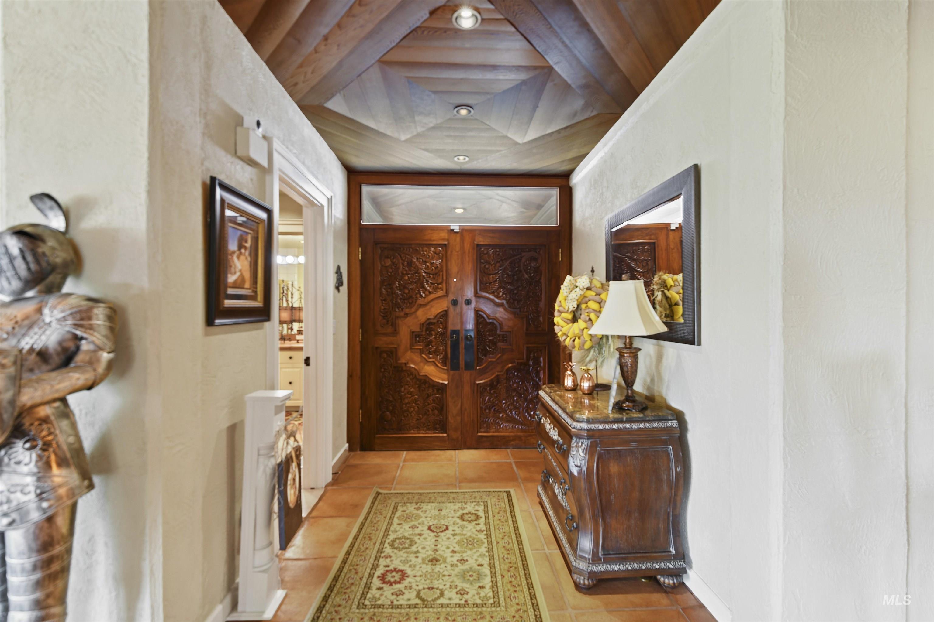 20811 Barrel Ln Property Photo 7