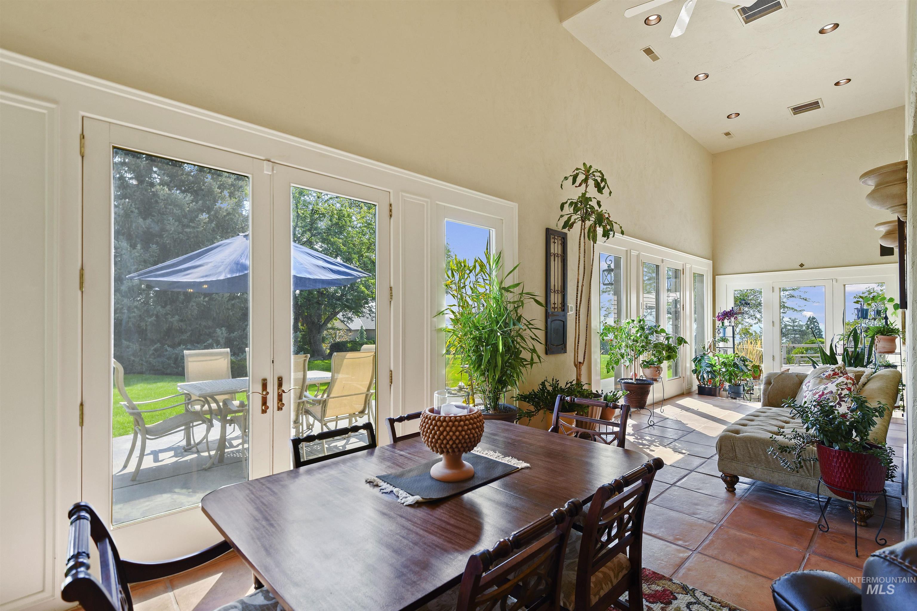 20811 Barrel Ln Property Photo 12