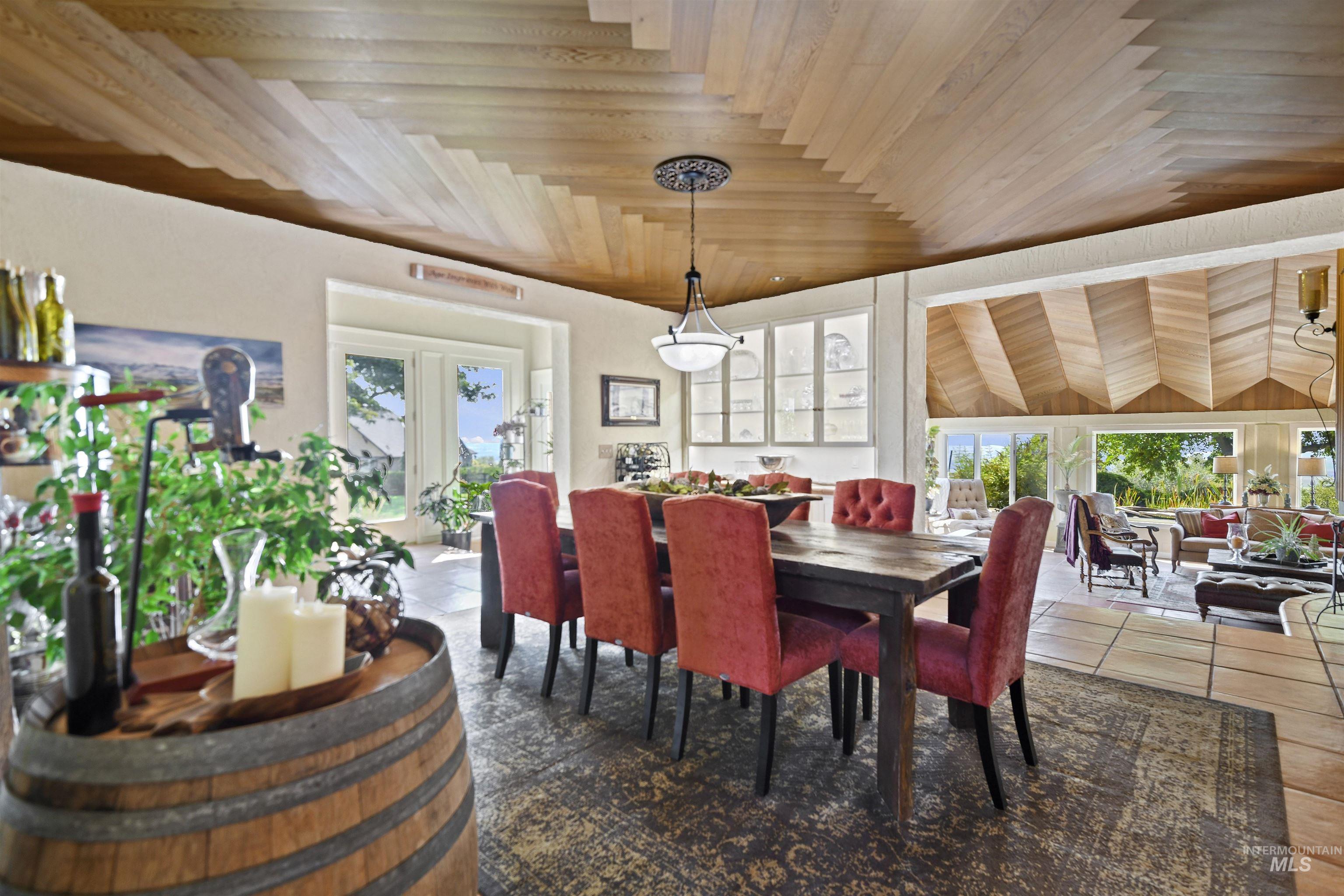 20811 Barrel Ln Property Photo 13