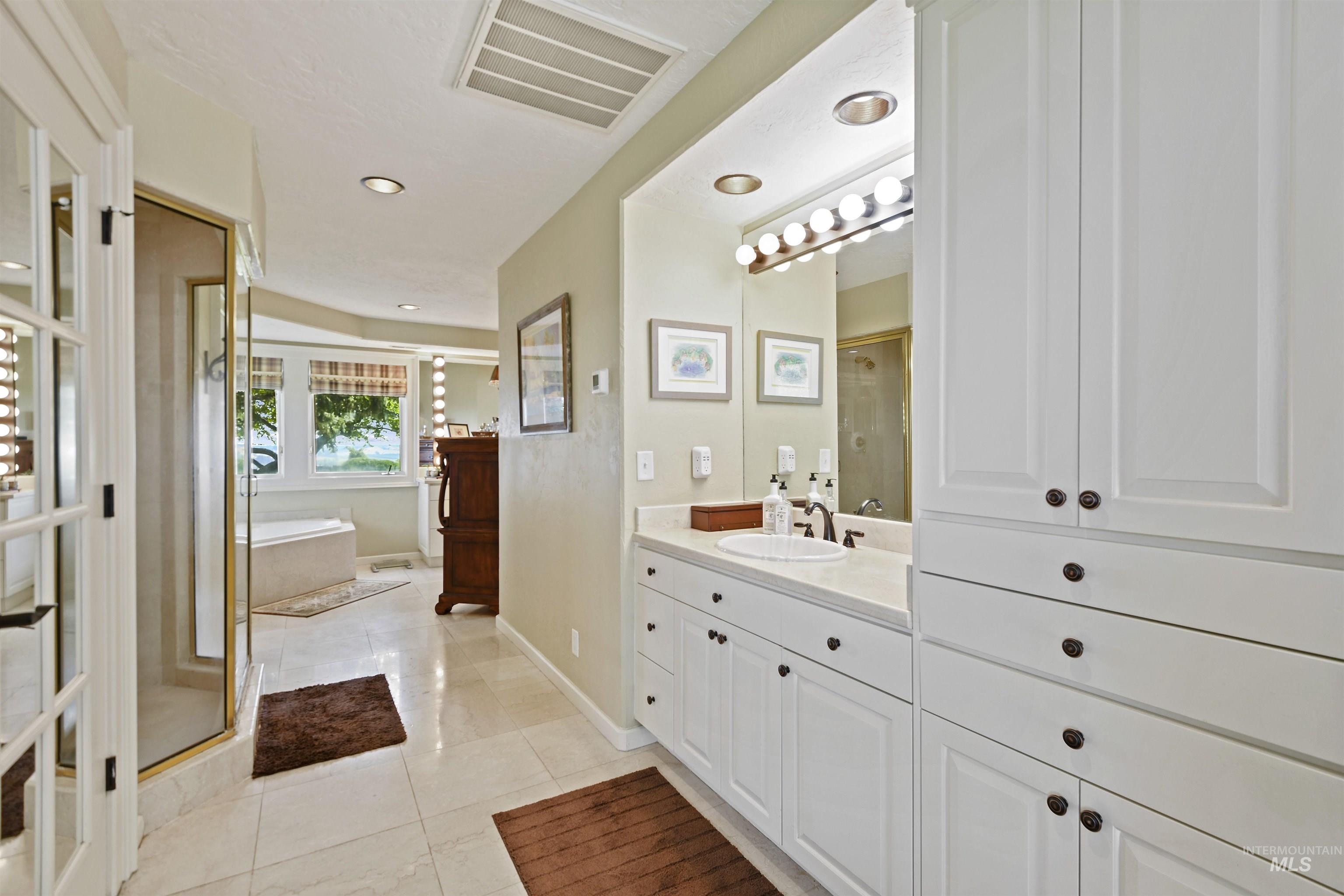 20811 Barrel Ln Property Photo 20