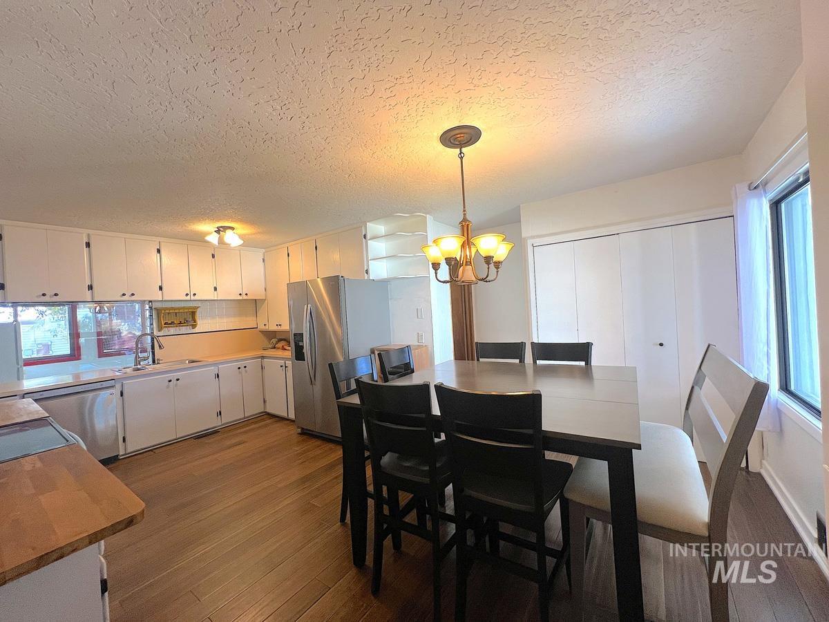 108 S School Street Property Photo 7