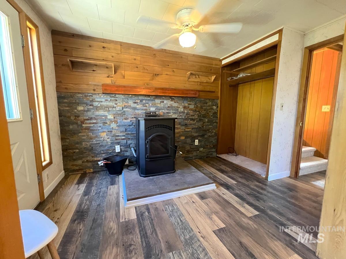 108 S School Street Property Photo 11