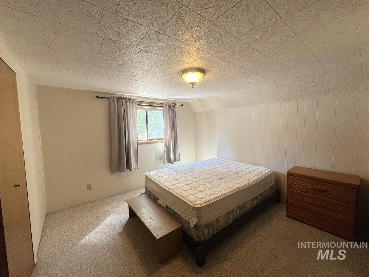 108 S School Street Property Photo 13