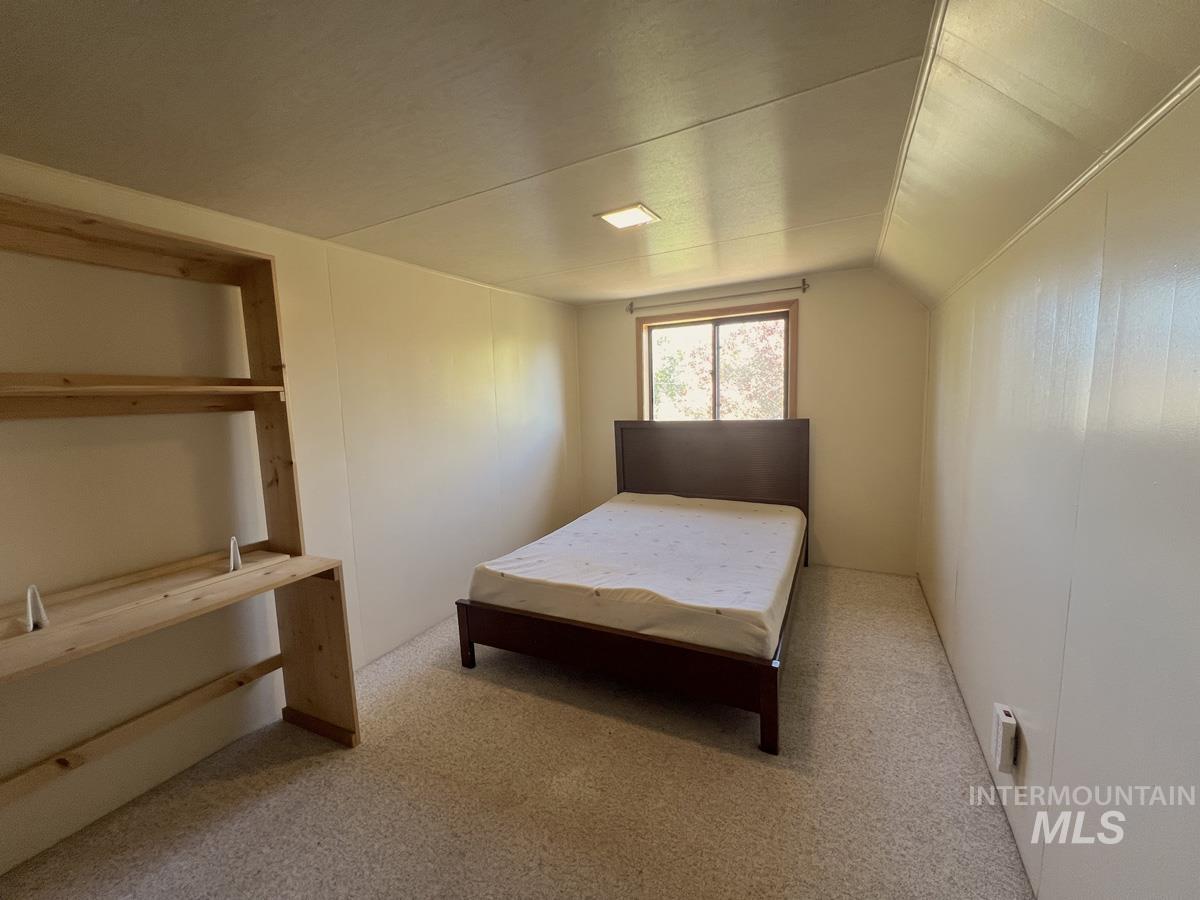 108 S School Street Property Photo 17