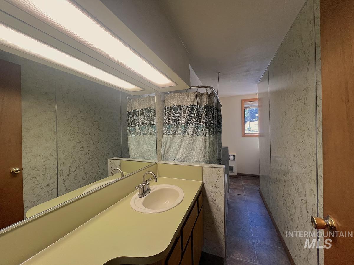 108 S School Street Property Photo 20