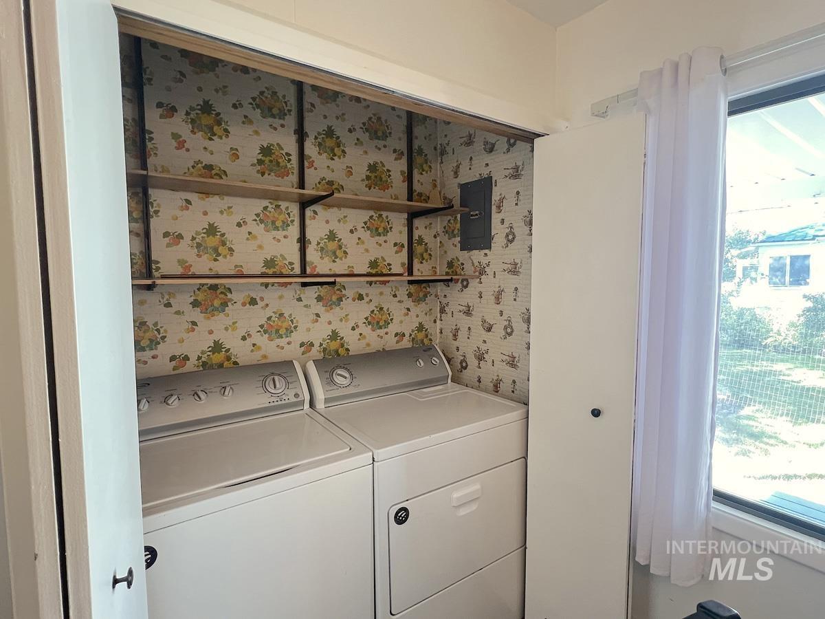 108 S School Street Property Photo 23