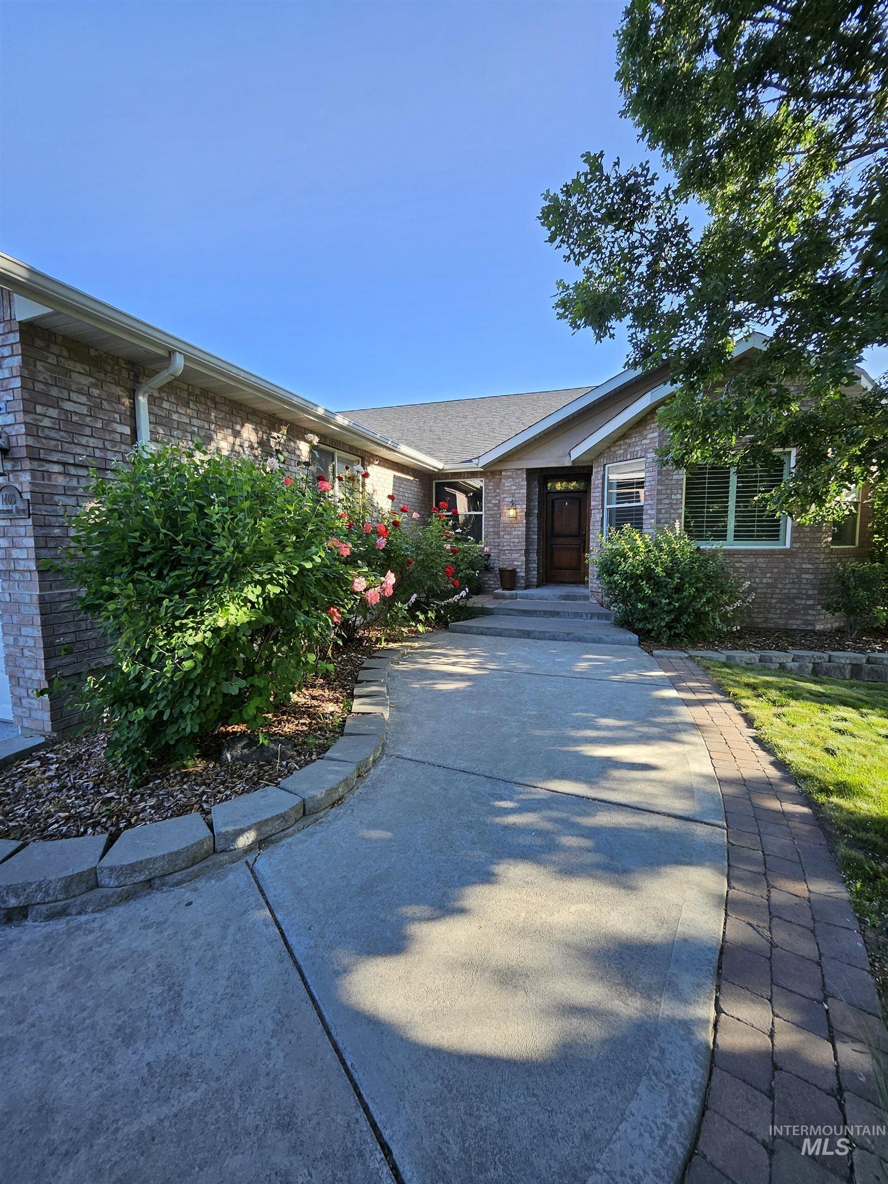 1409 Bitterroot Drive Property Photo 2
