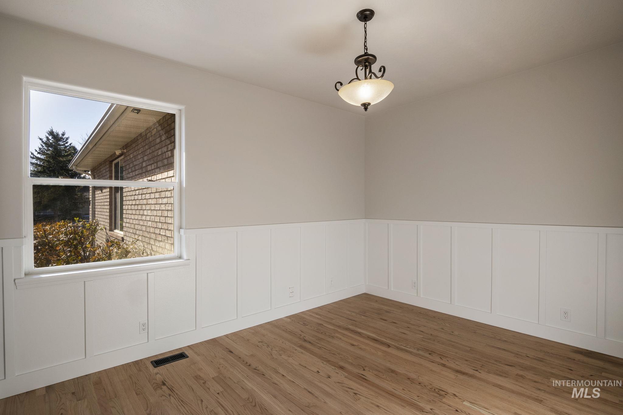 1409 Bitterroot Drive Property Photo 12