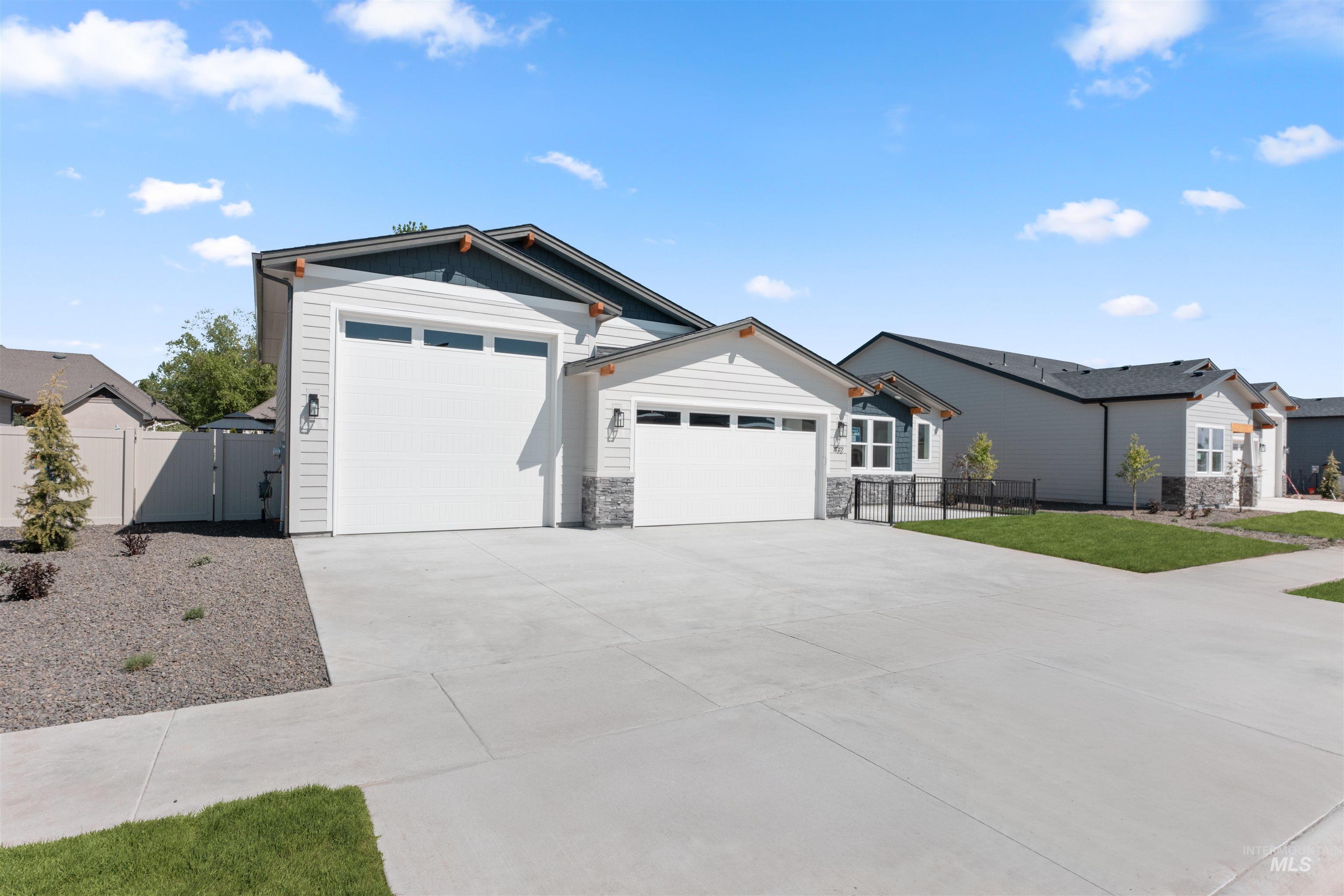 432 S Quincannon Lane Property Photo 1