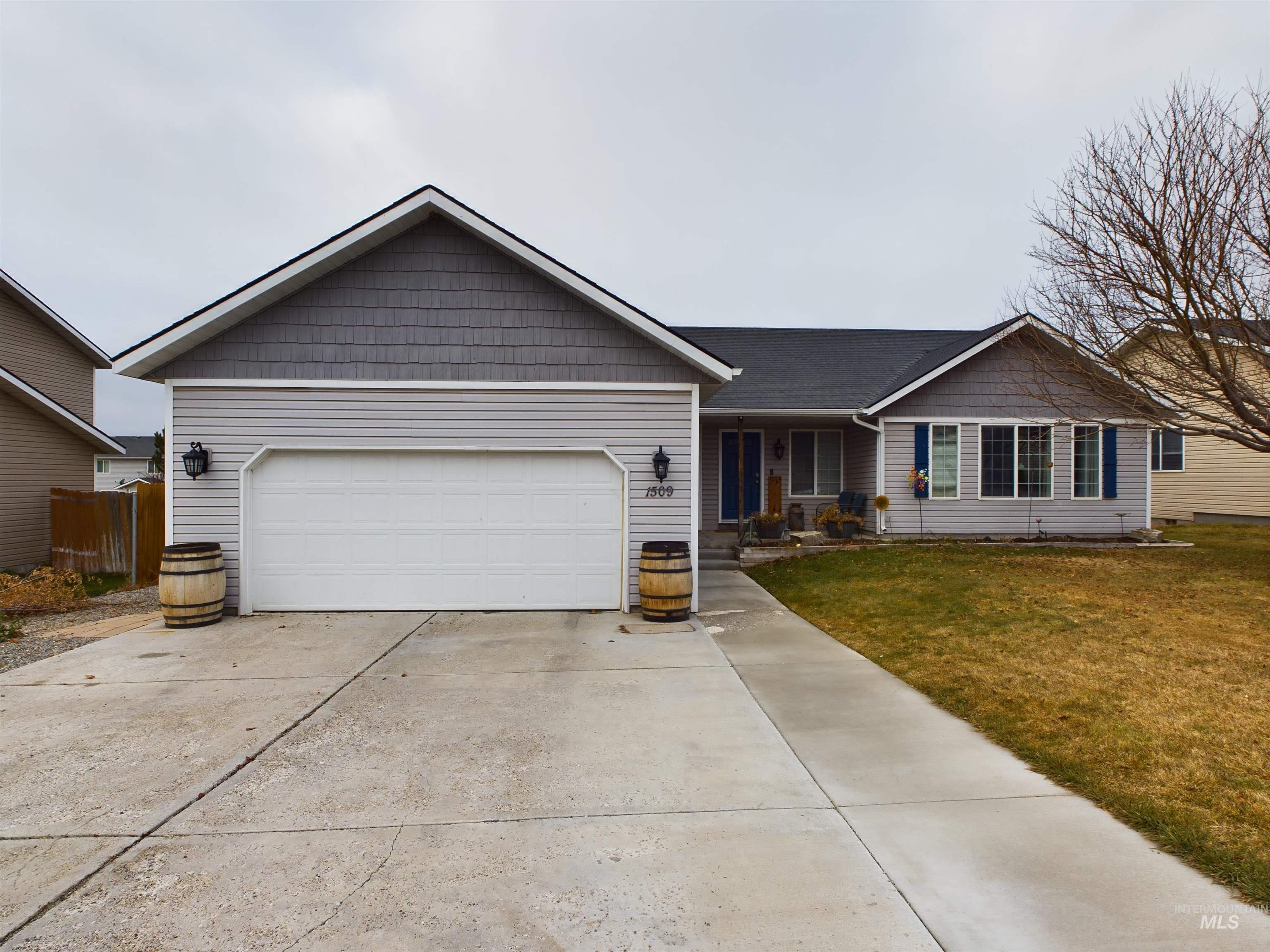 1509 N Cedar Property Photo