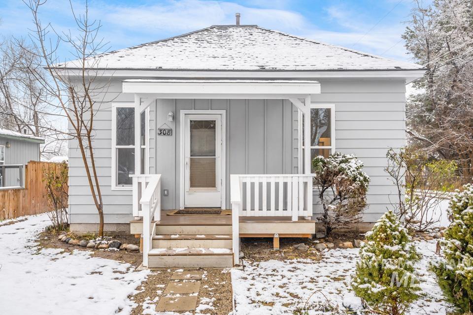 308 W Ash Street Property Photo