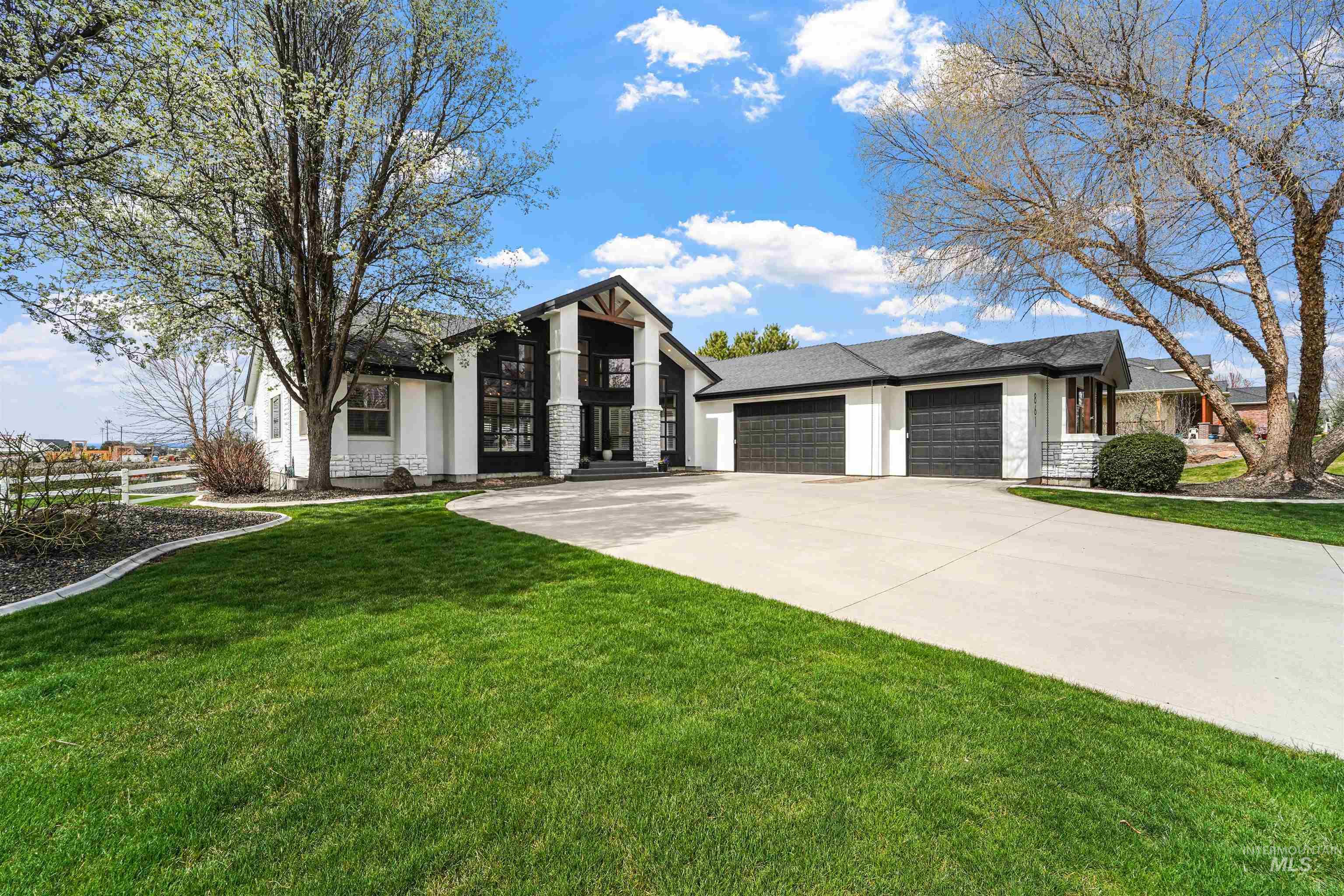 861 N Cove Colony Way Property Photo