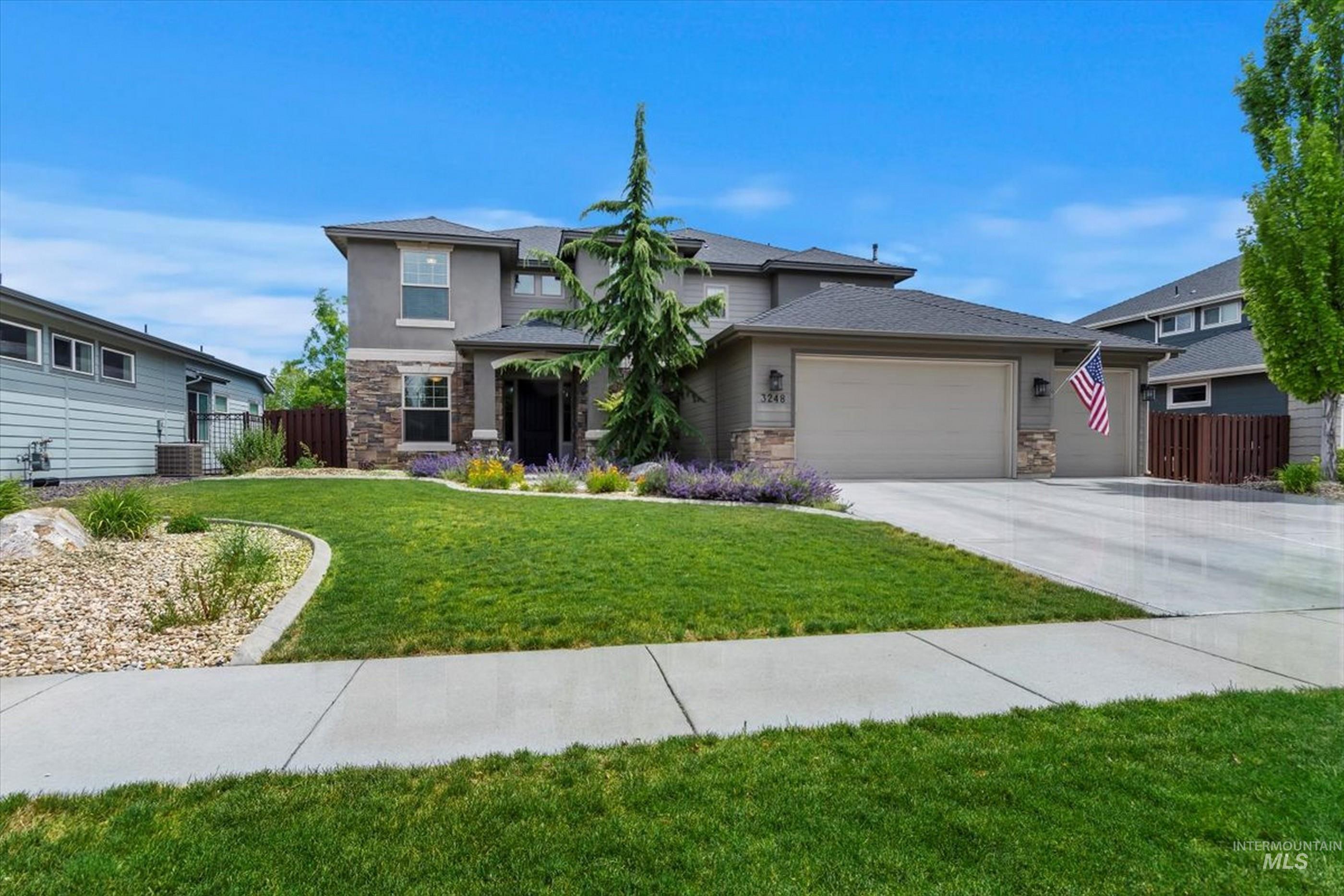 Foxtail Park Real Estate Listings Main Image
